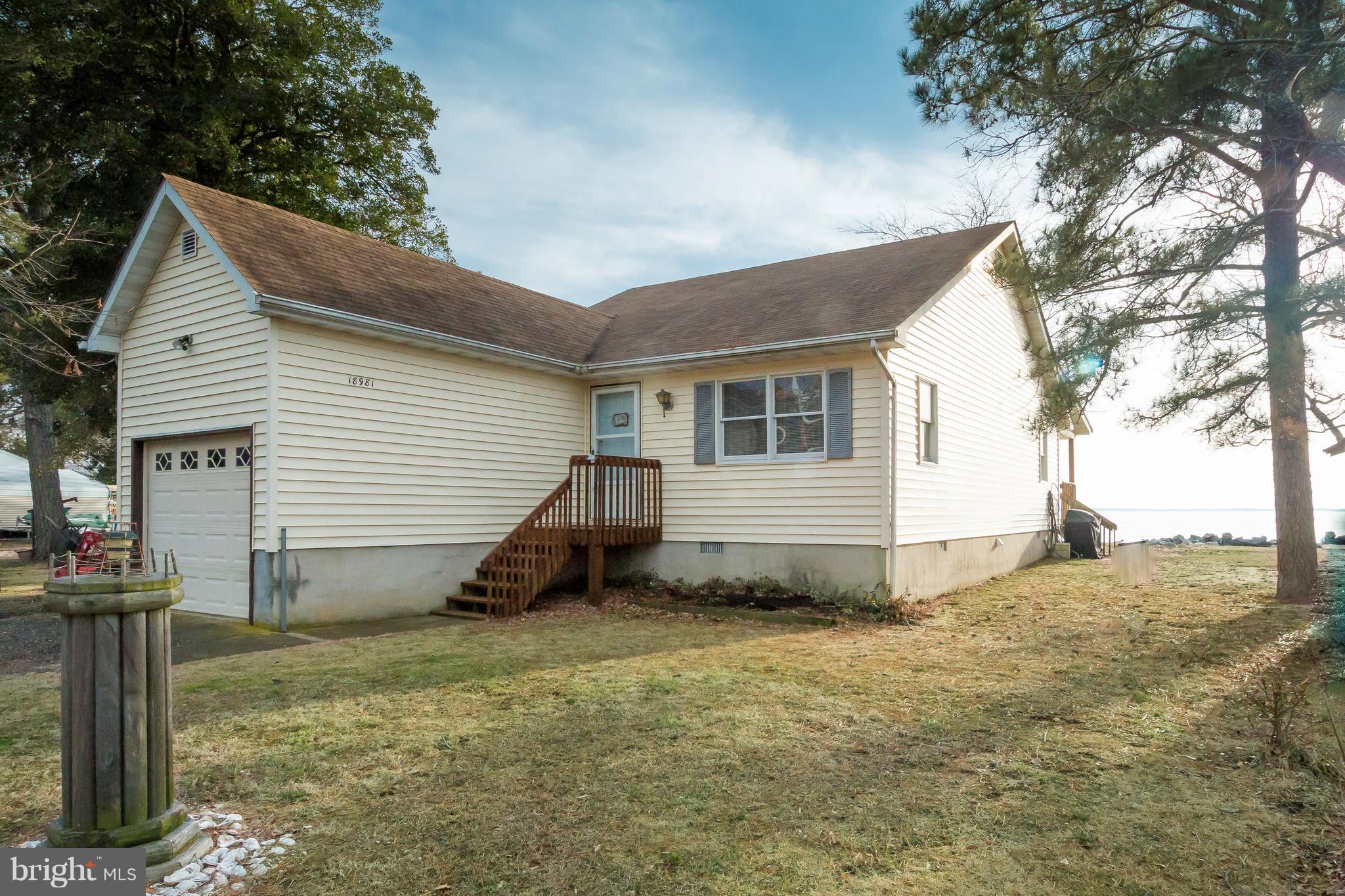 MCKAYS BEACH - Residential