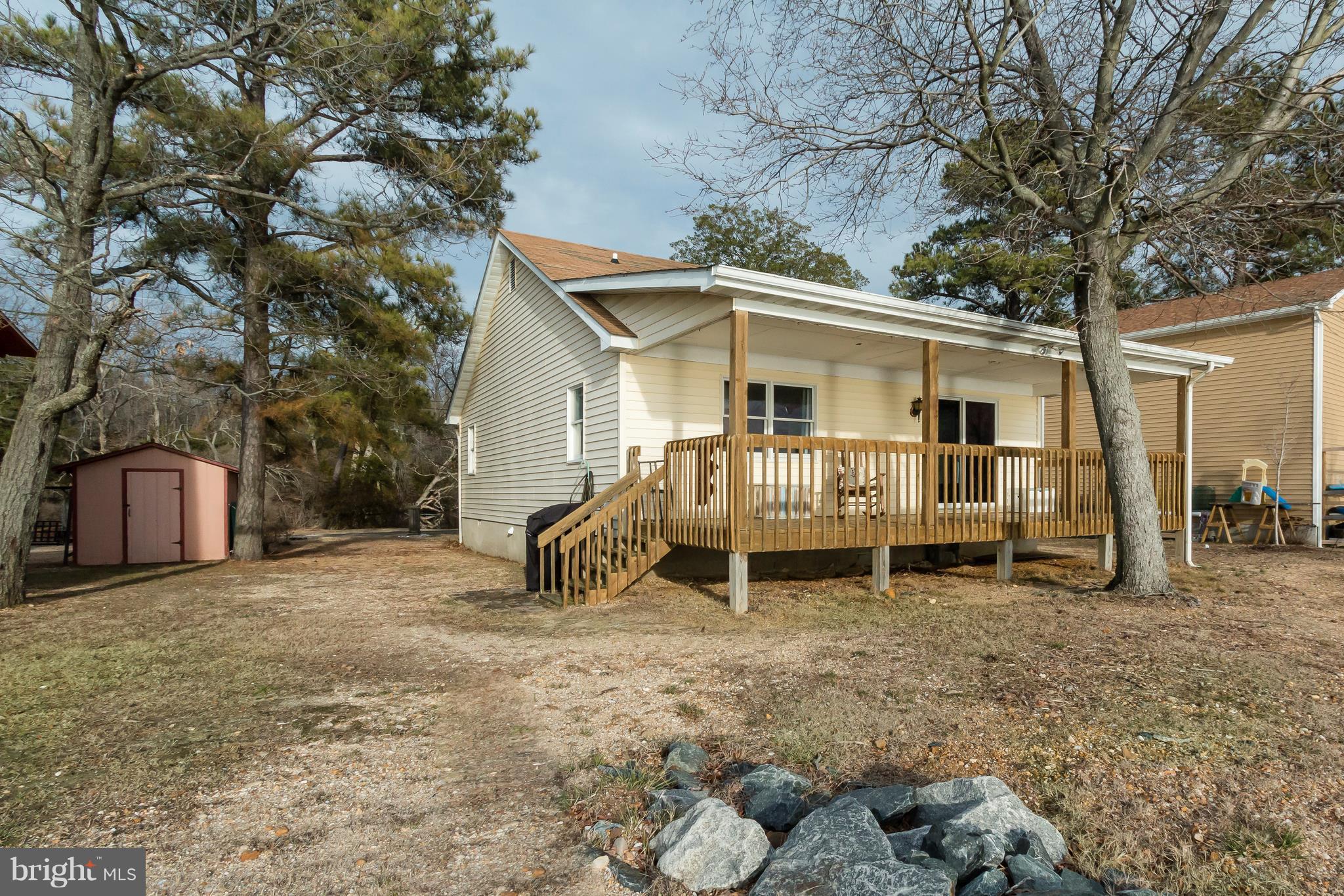 MCKAYS BEACH - Residential