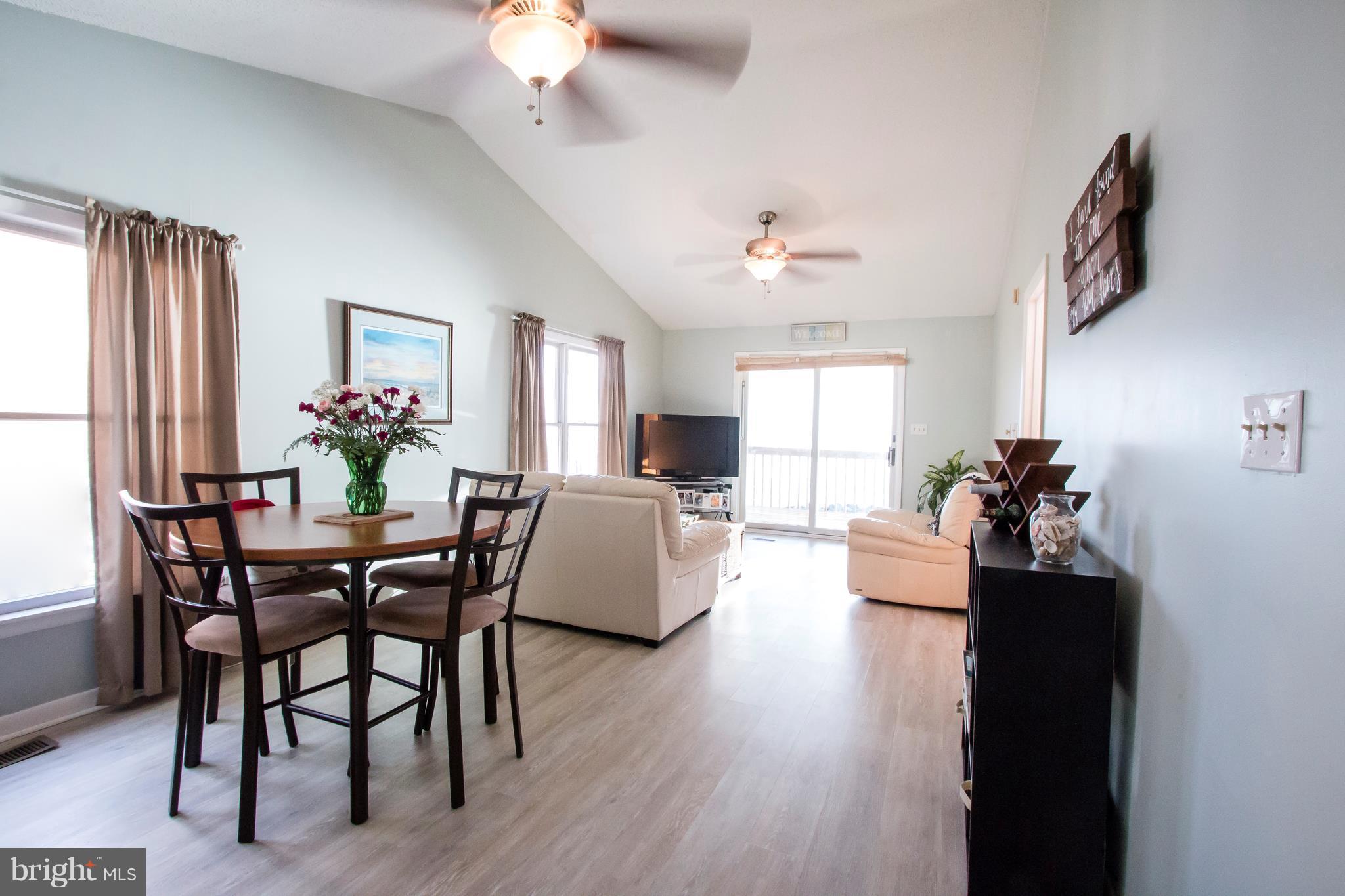 MCKAYS BEACH - Residential