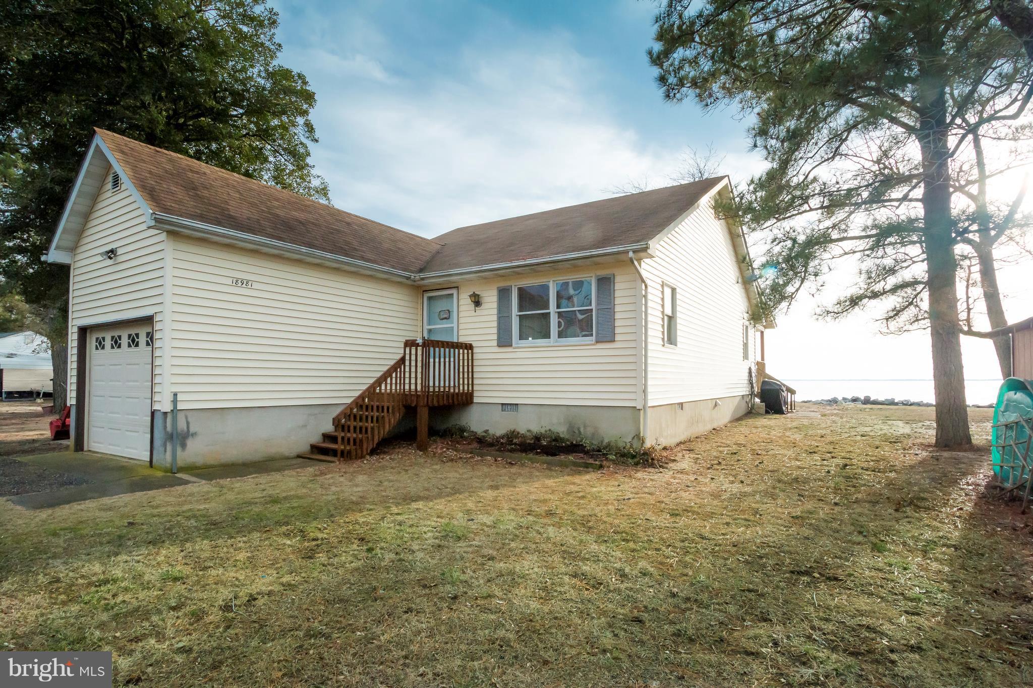 MCKAYS BEACH - Residential