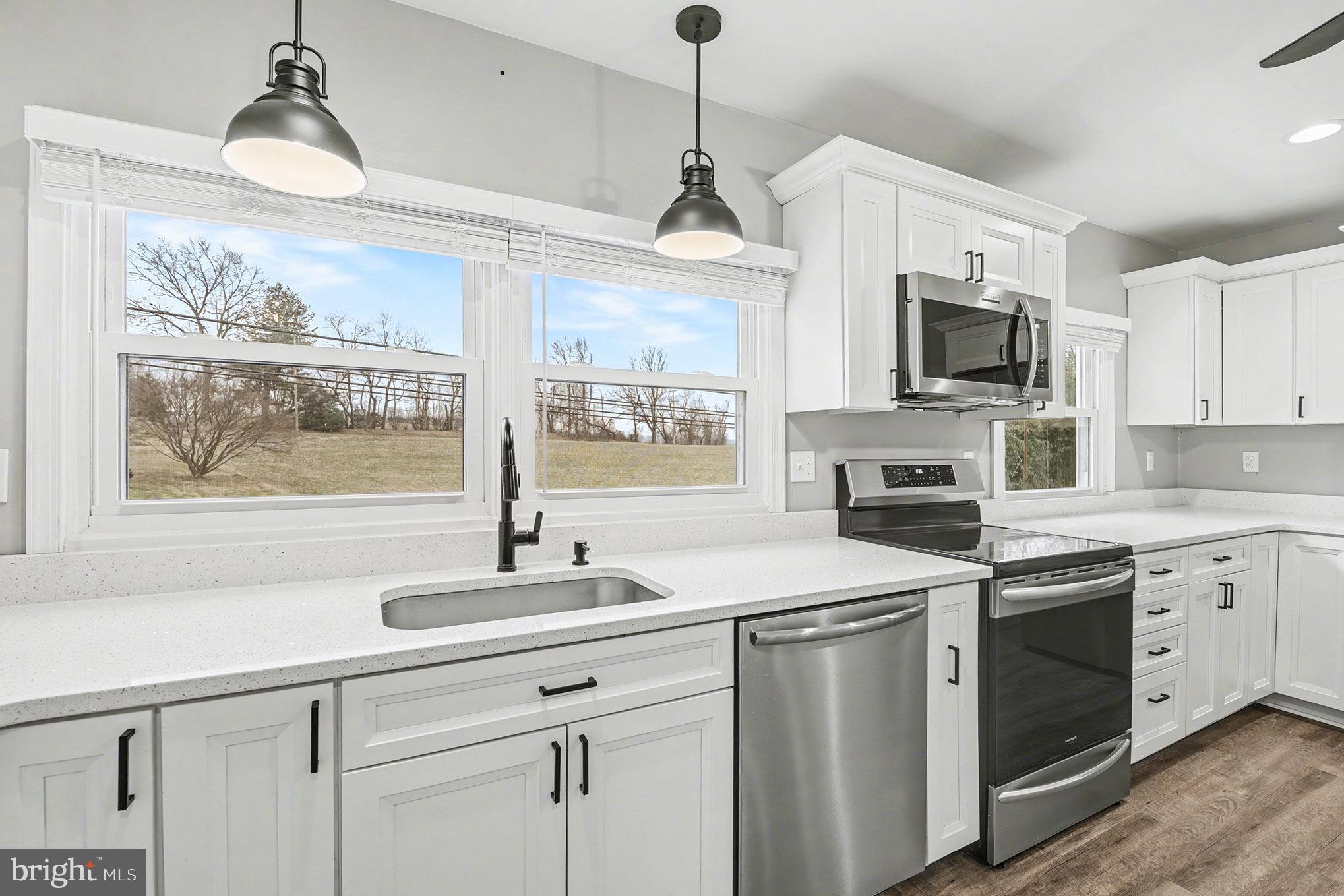 WHITEHALL - Residential