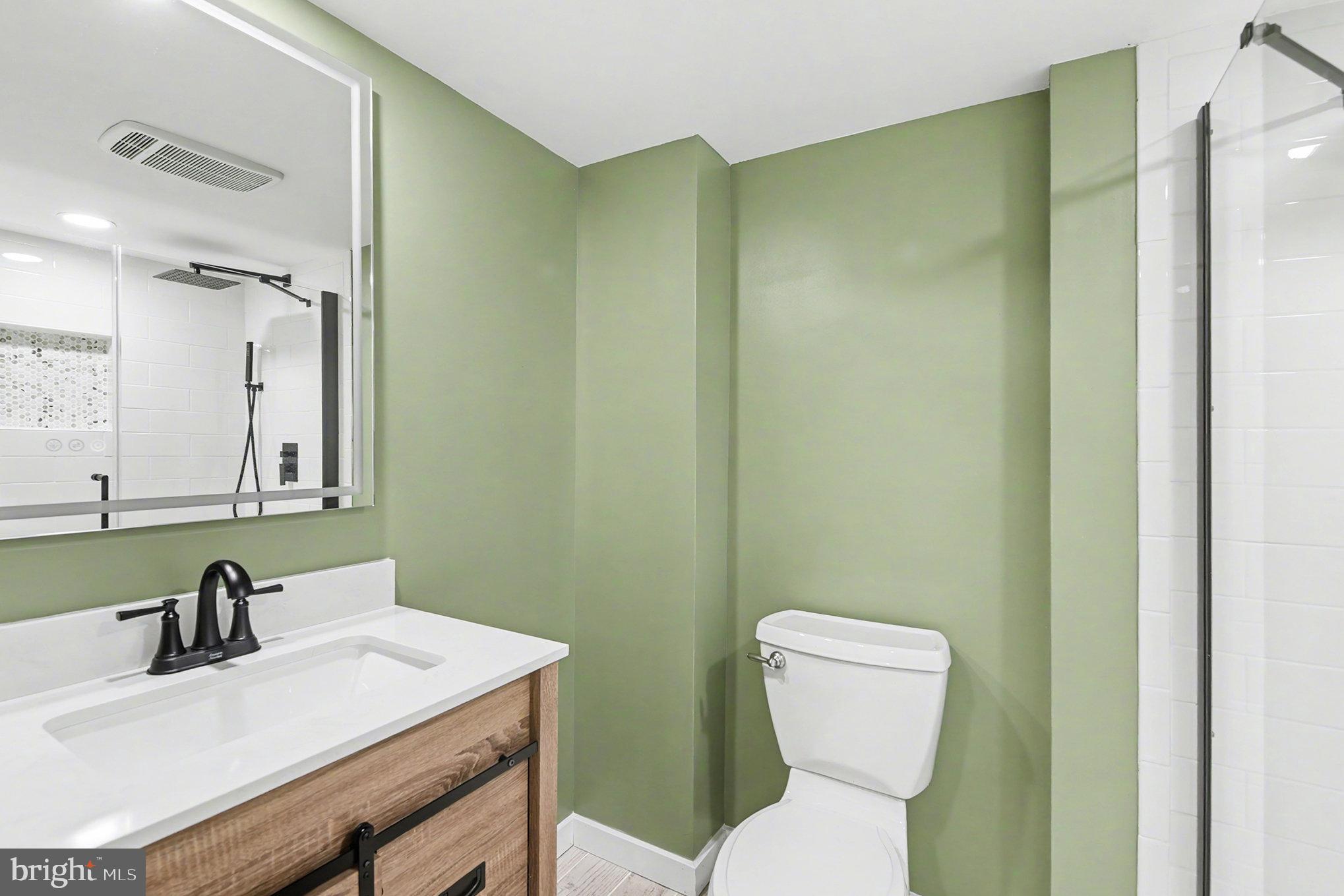 WHITEHALL - Residential