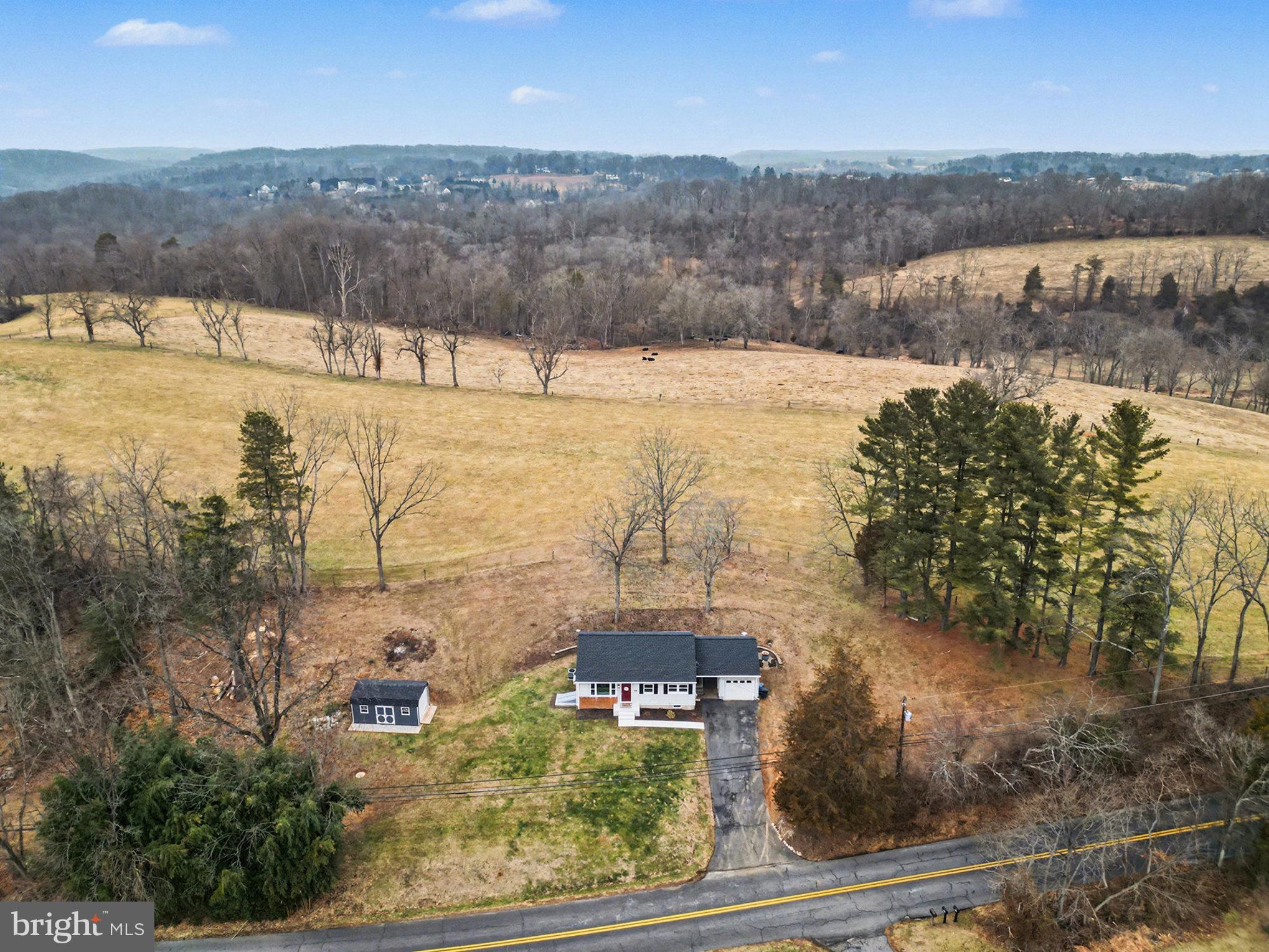 WHITEHALL - Residential