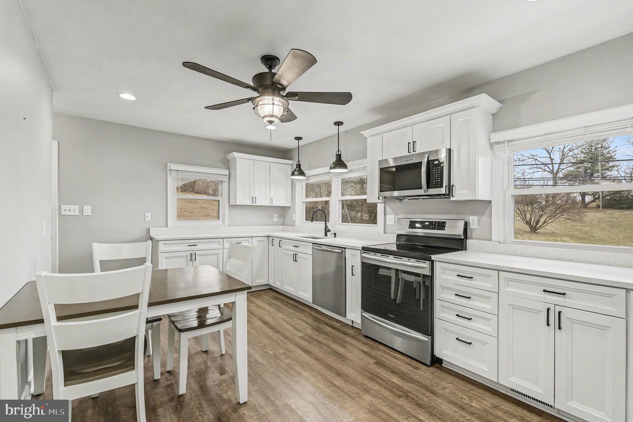 WHITEHALL - Residential