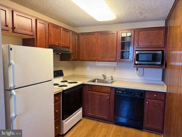 HOLLY HOUSE - Residential