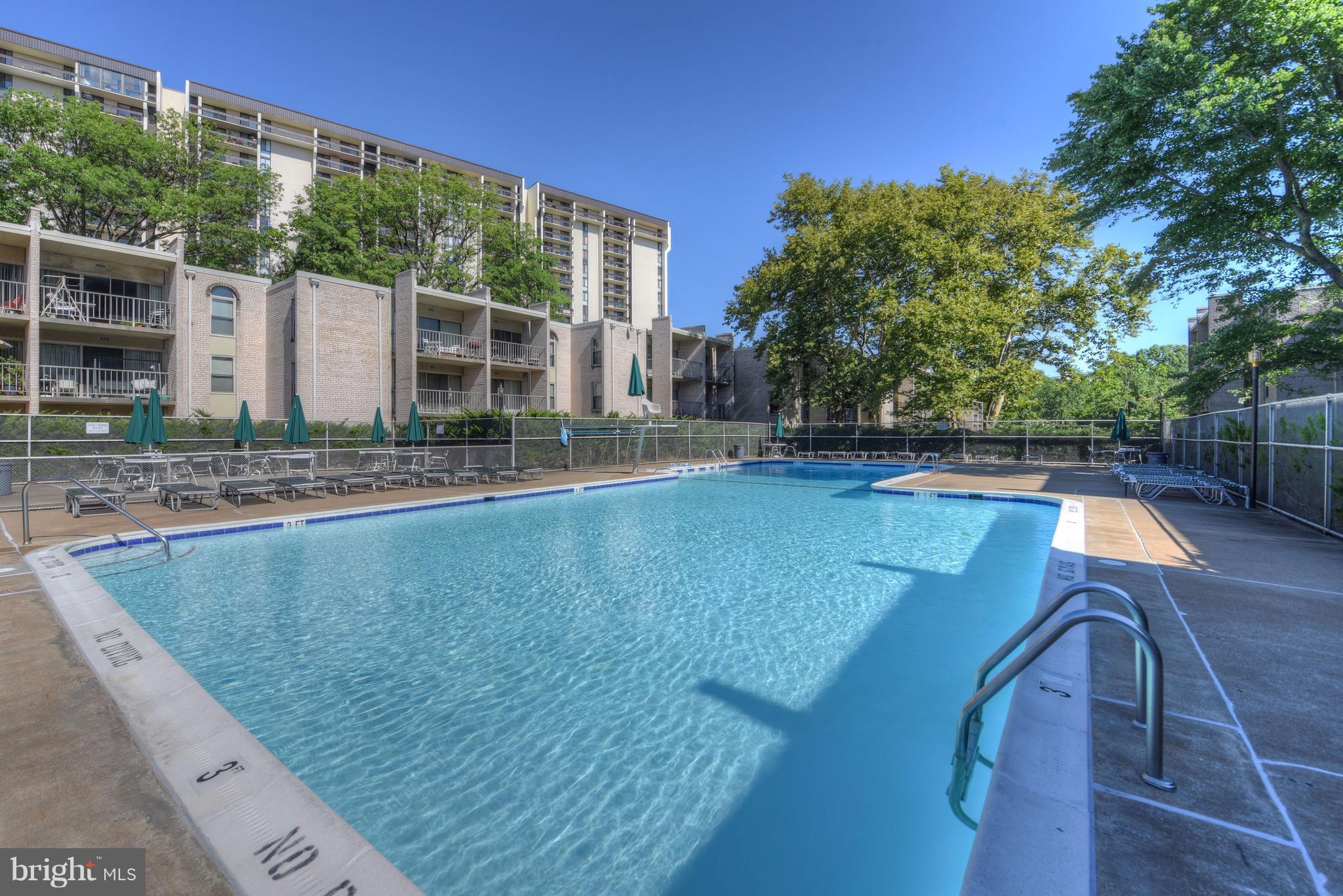 CANTERBURY SQUARE - Residential