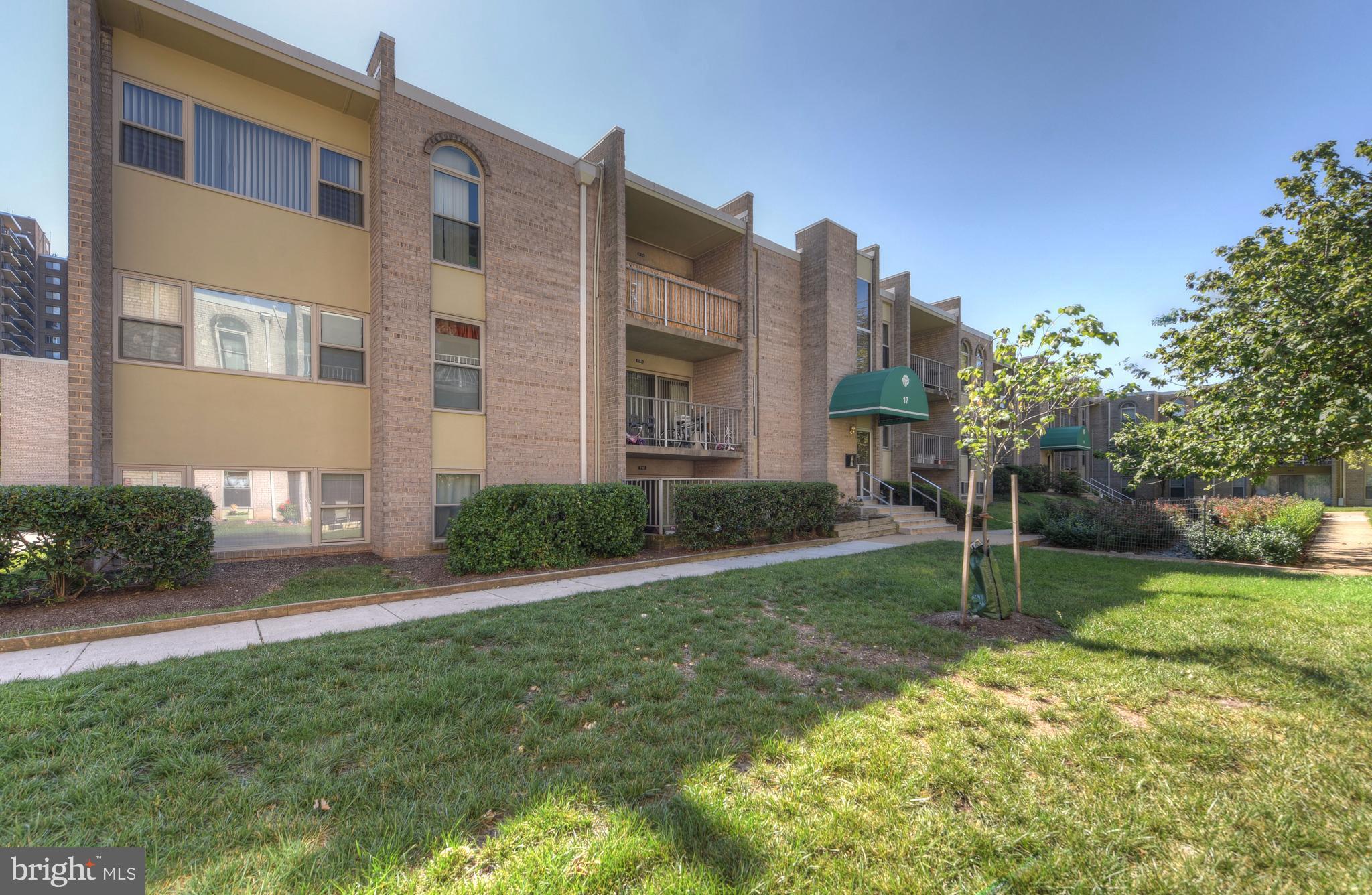 CANTERBURY SQUARE - Residential