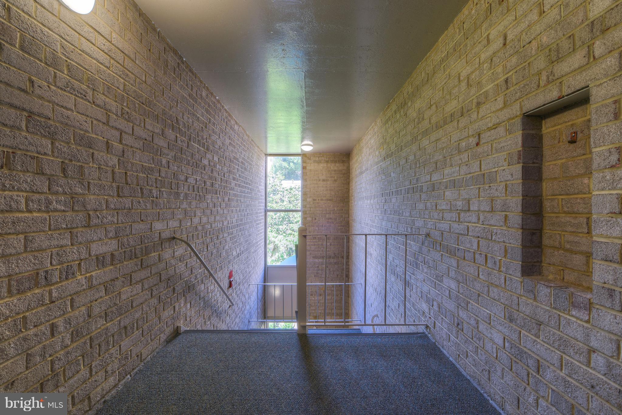 CANTERBURY SQUARE - Residential