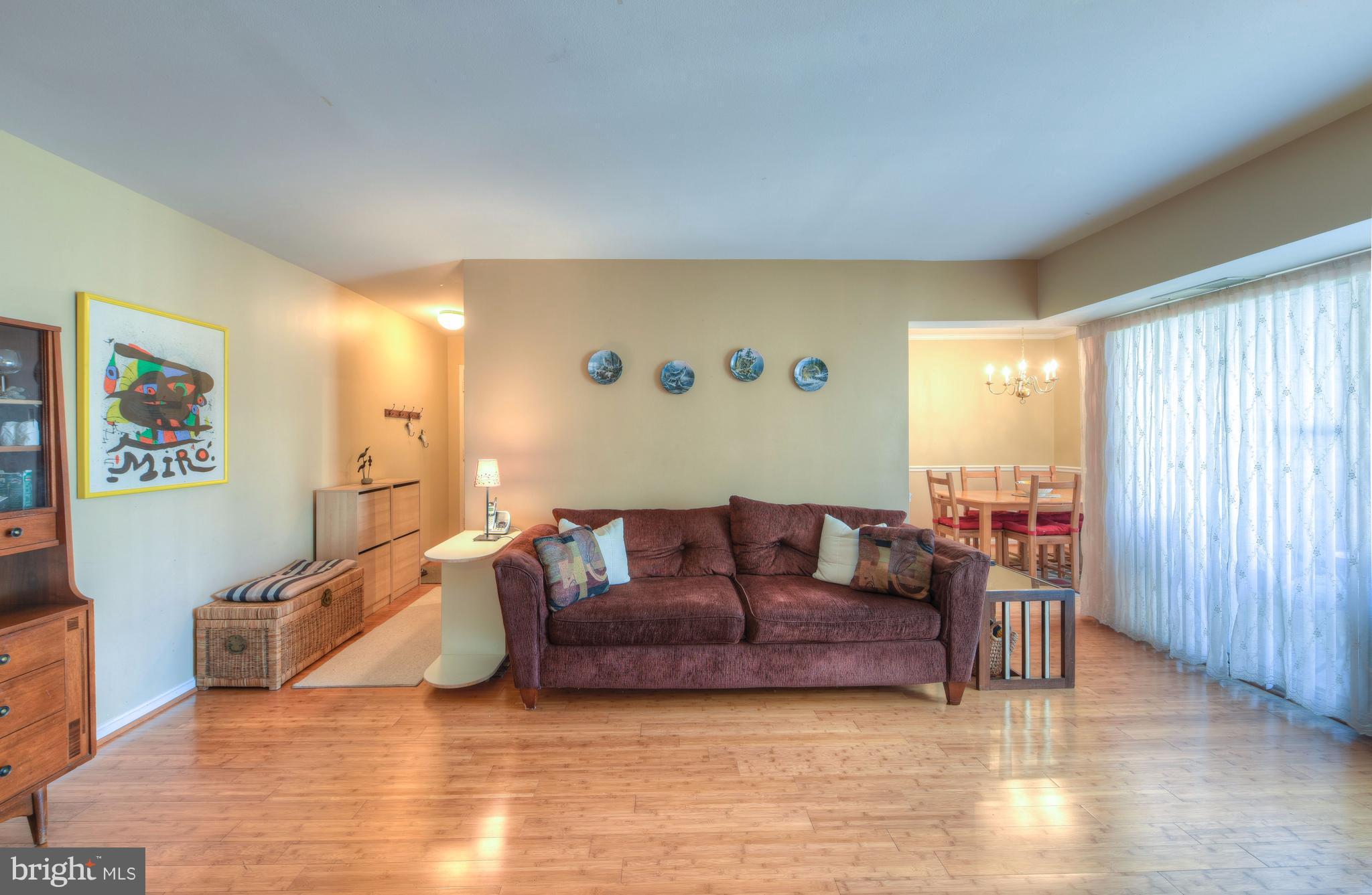 CANTERBURY SQUARE - Residential