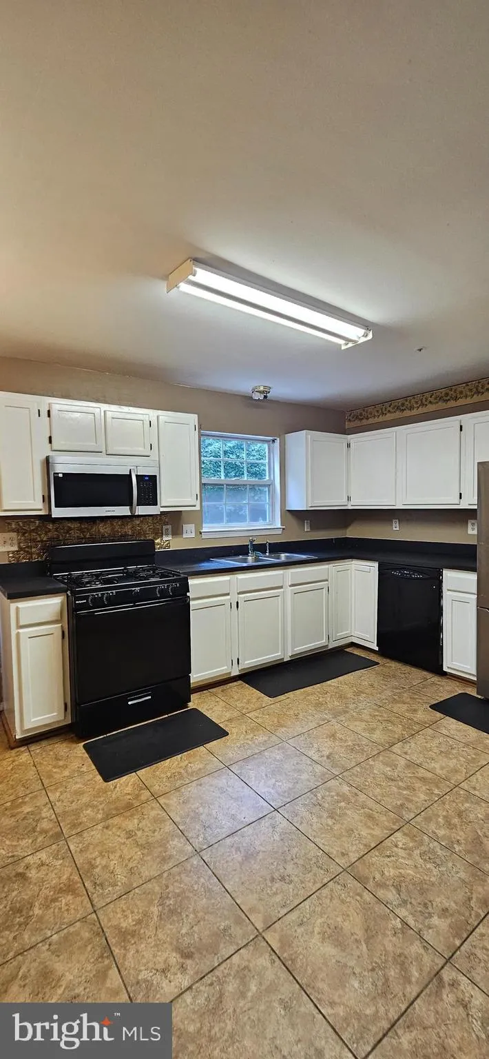 Capitol Heights, Maryland 20743, United States, 3 Bedrooms Bedrooms, ,3 BathroomsBathrooms,Residential,Active,154264