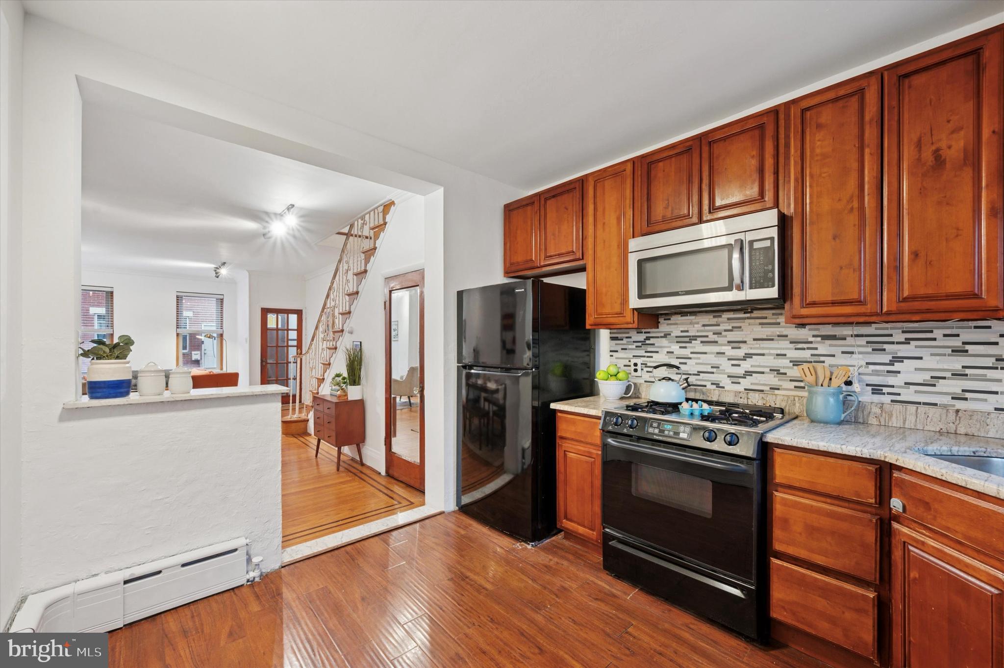 LOWER MOYAMENSING - Residential