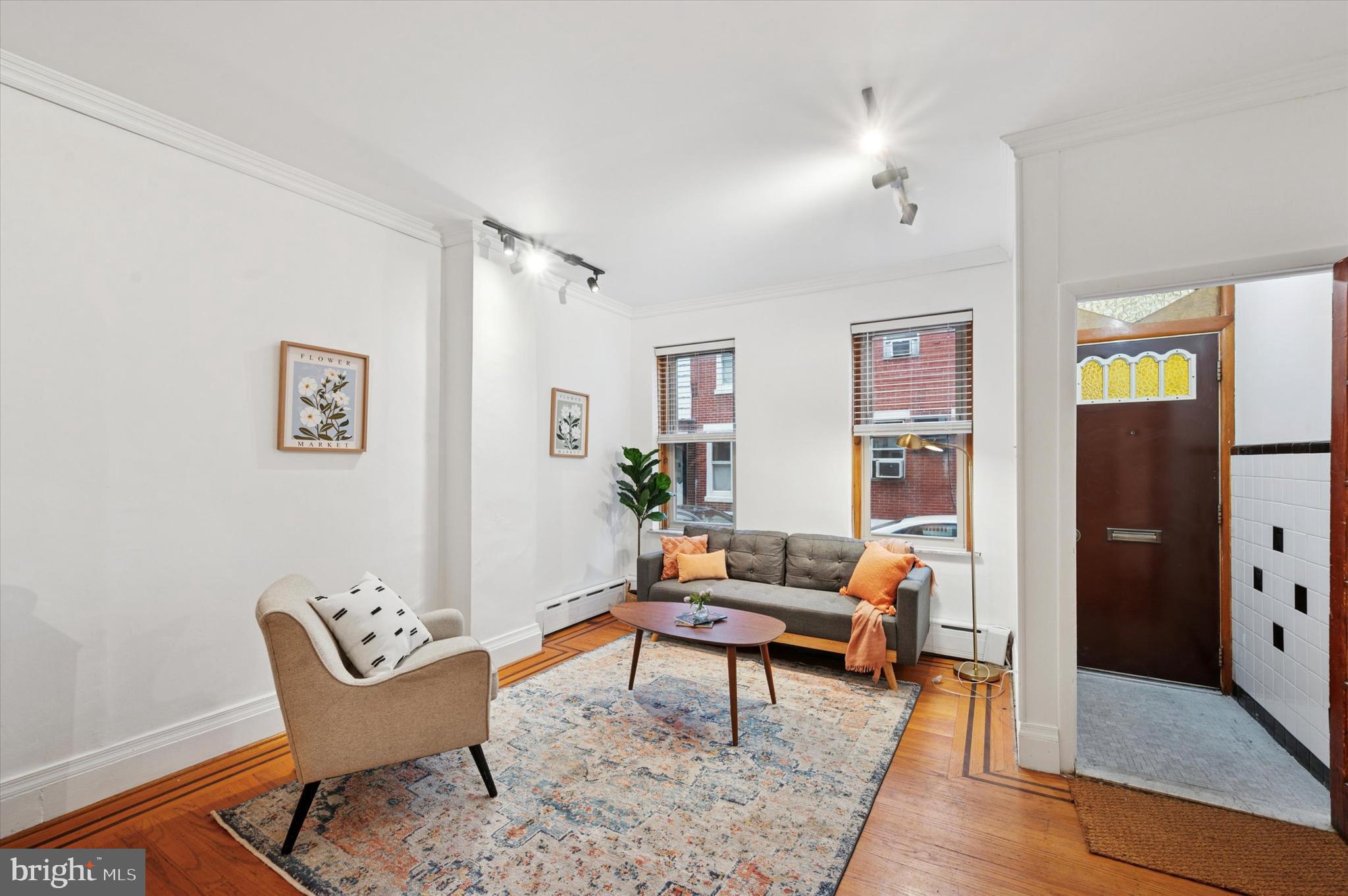 LOWER MOYAMENSING - Residential