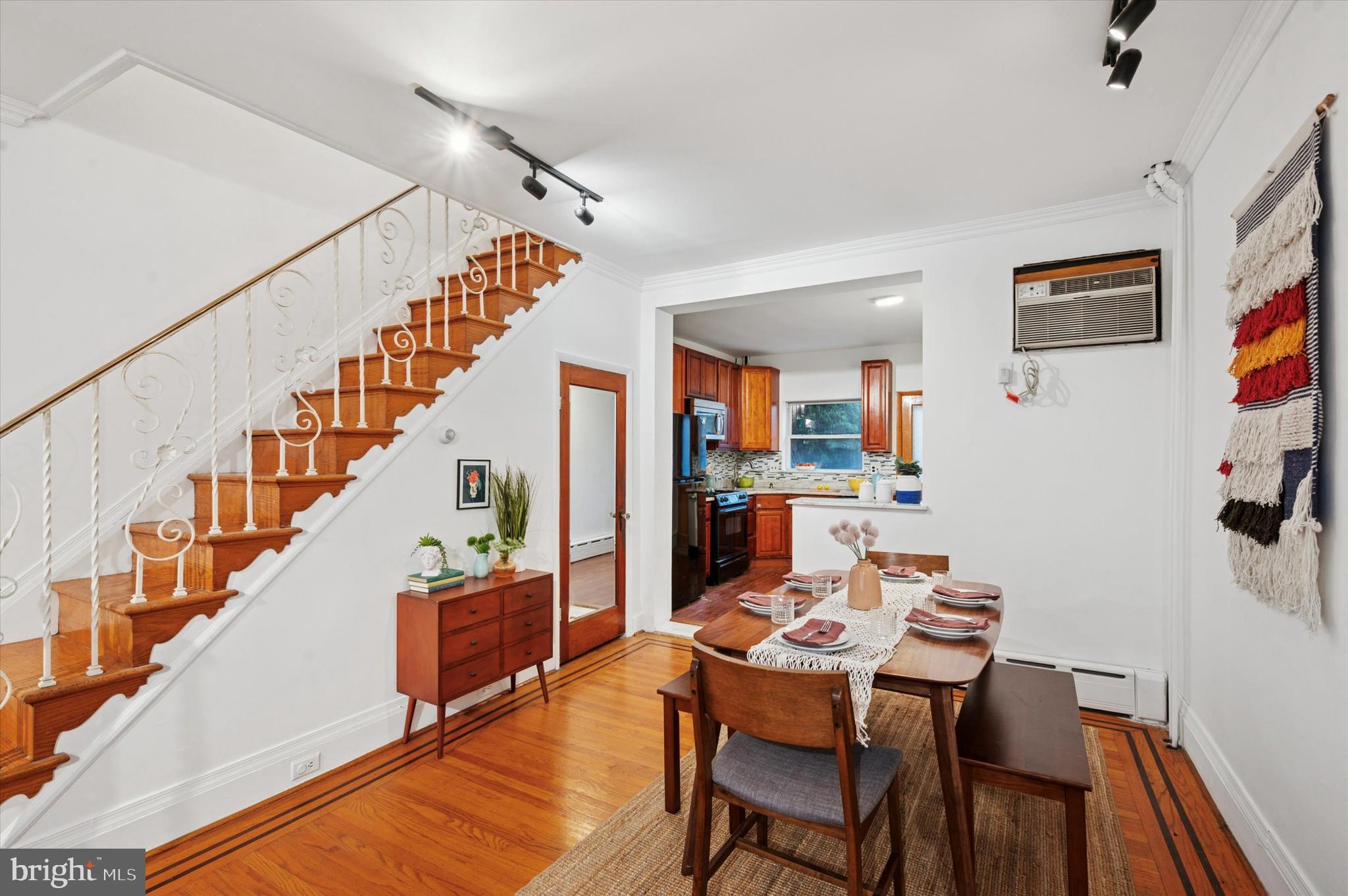 LOWER MOYAMENSING - Residential