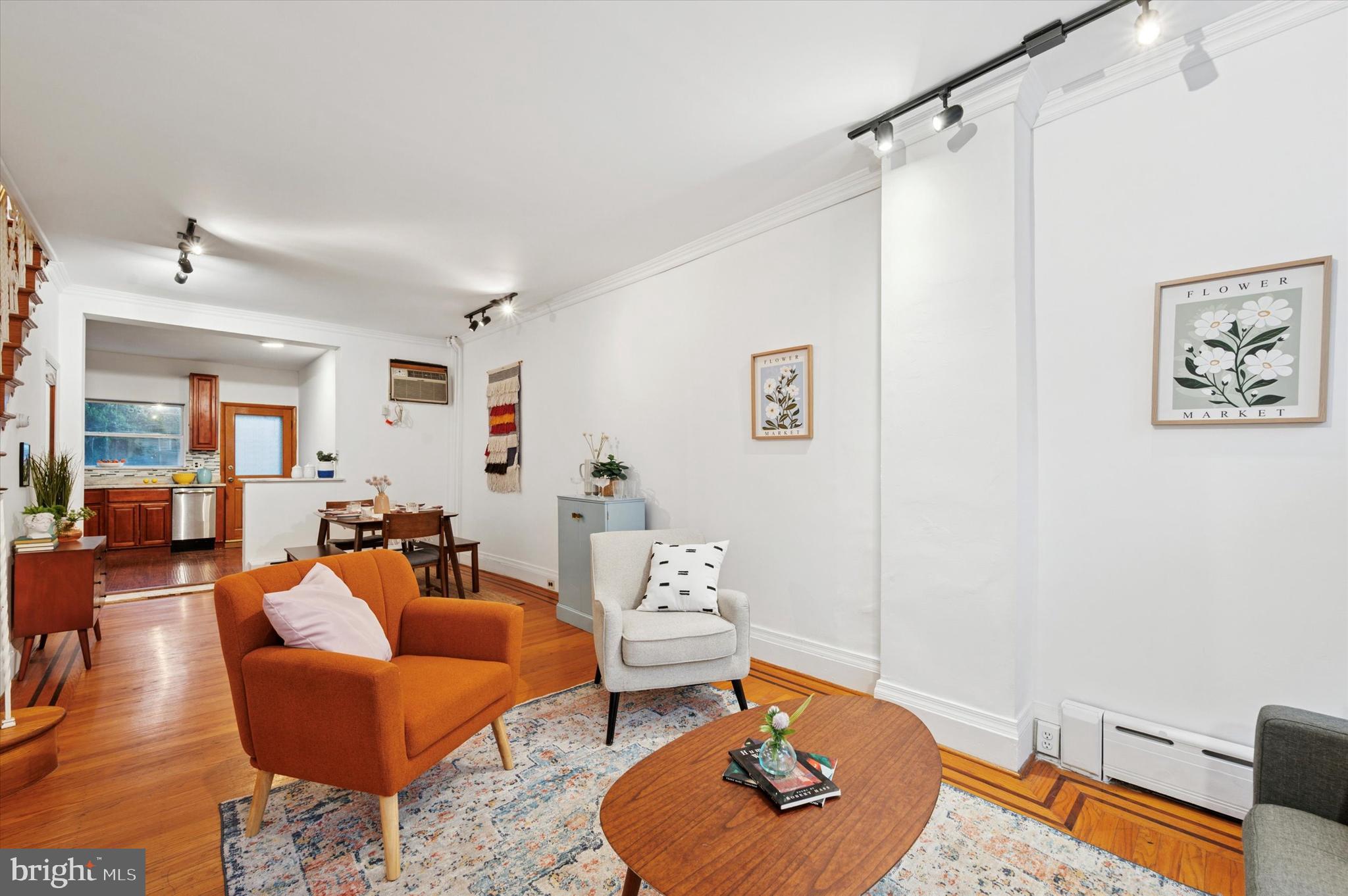 LOWER MOYAMENSING - Residential