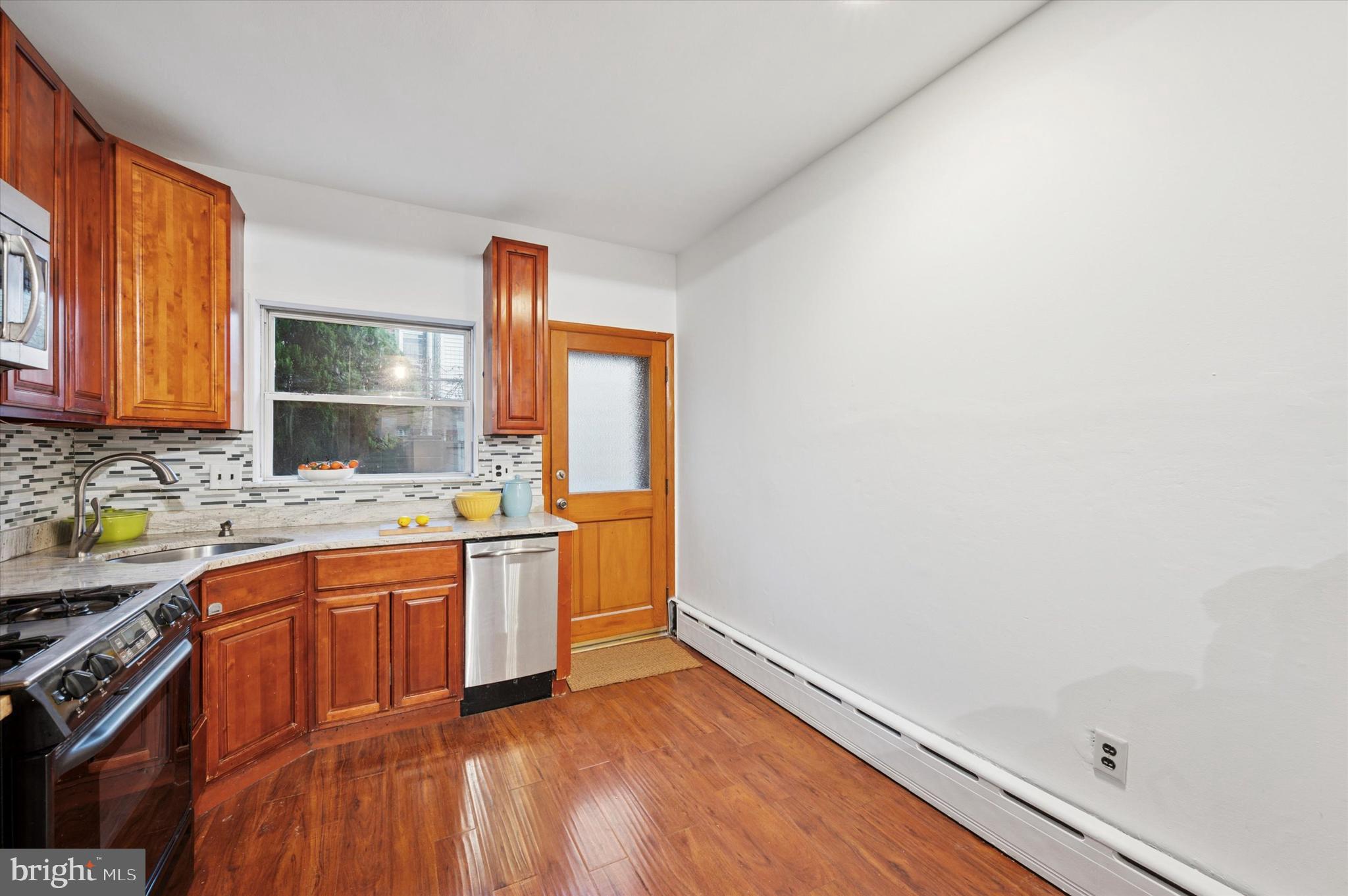 LOWER MOYAMENSING - Residential