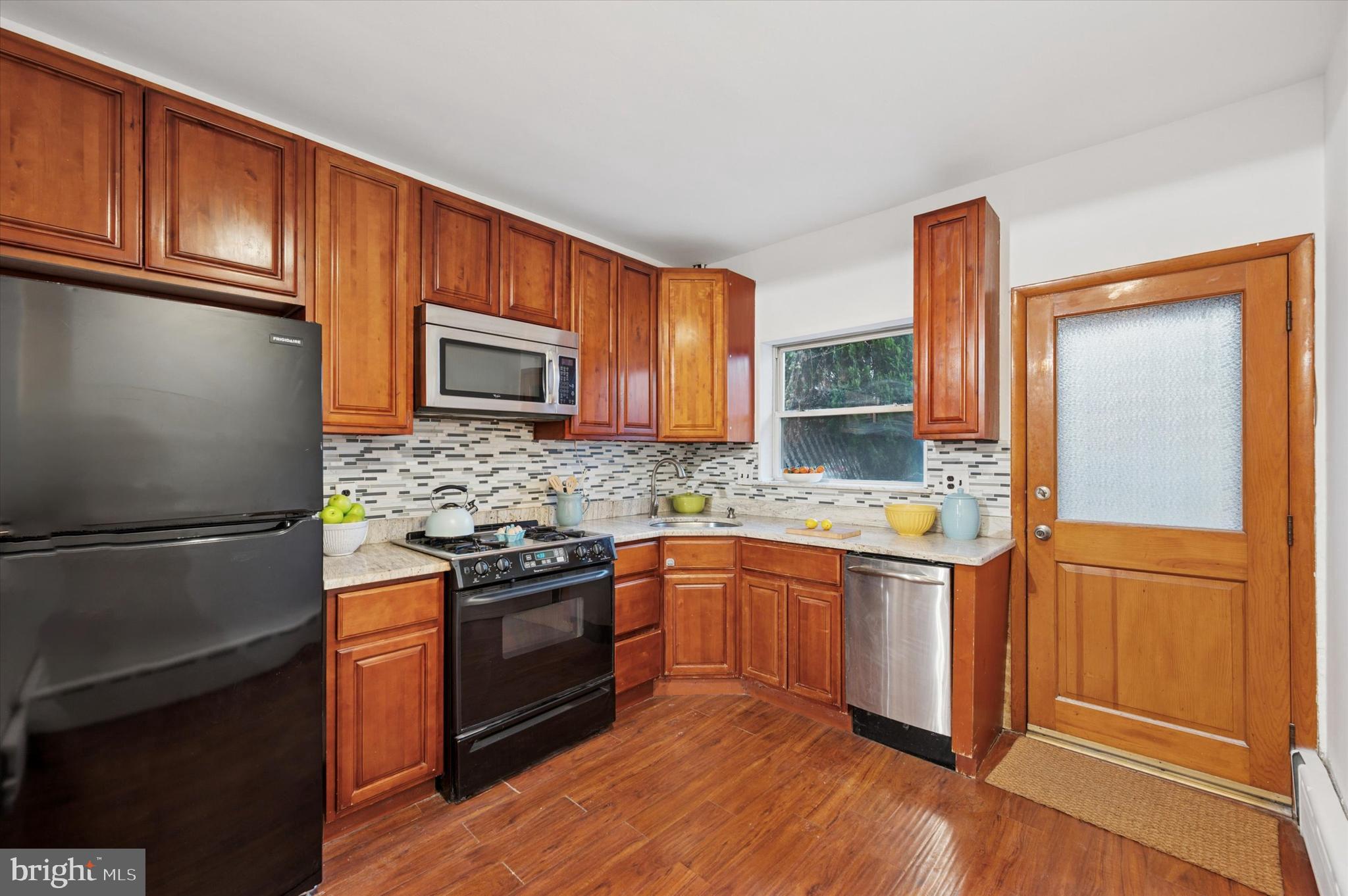 LOWER MOYAMENSING - Residential