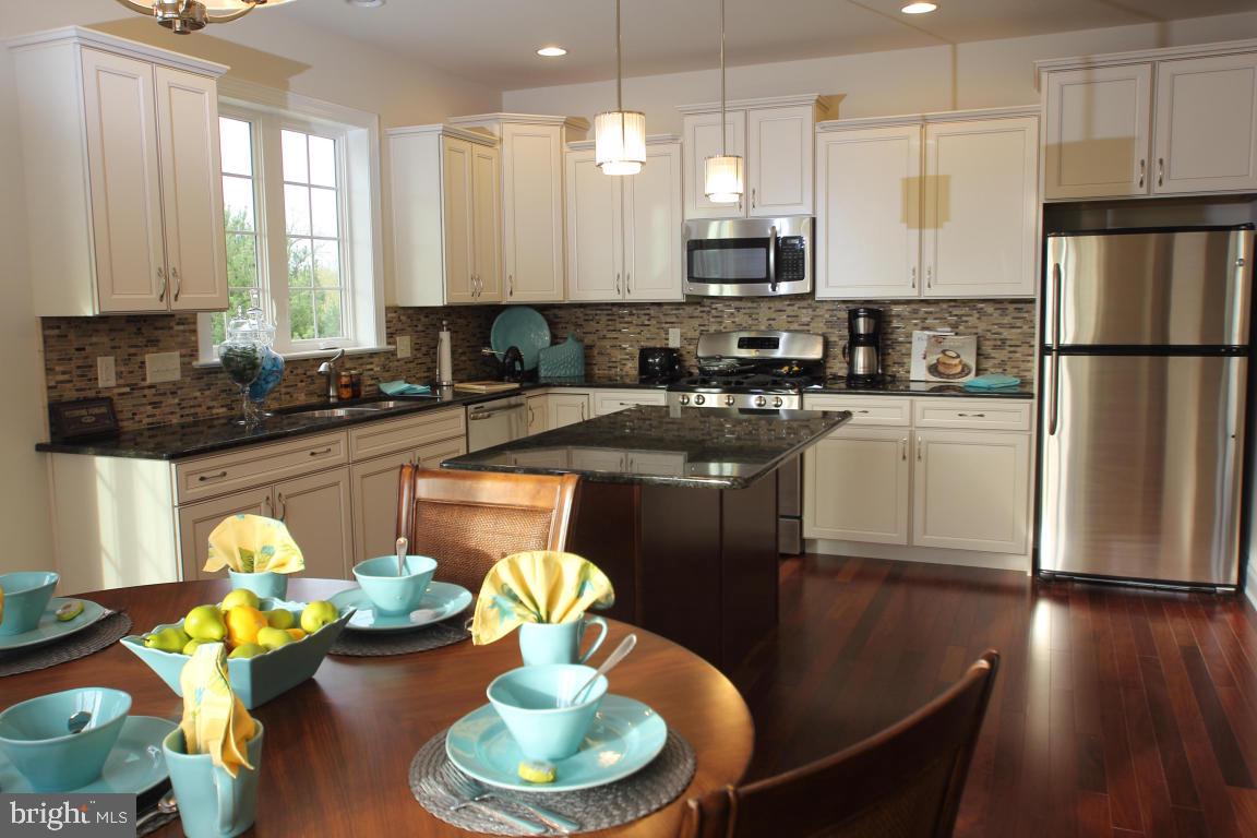 CROSSGATES - Residential