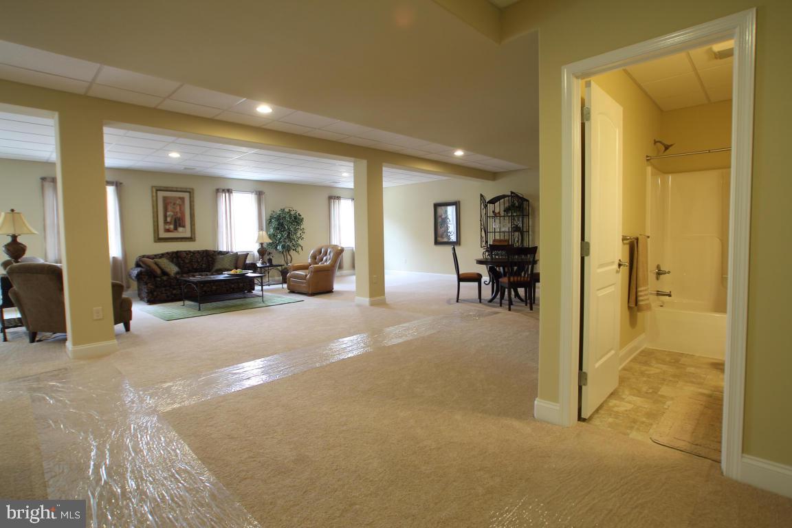 CROSSGATES - Residential