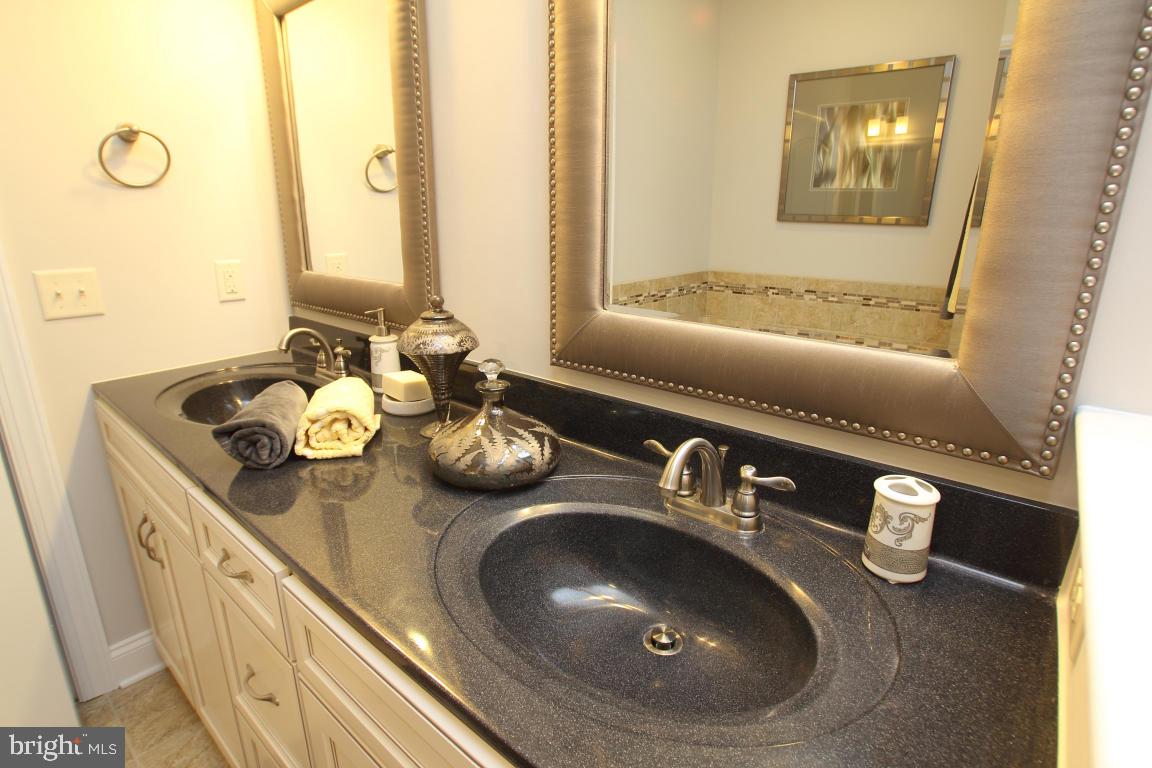 CROSSGATES - Residential