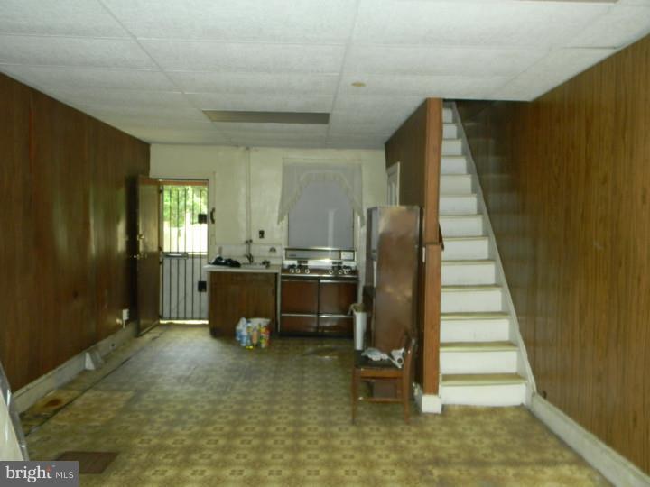 STRAWBERRY MANSION - Residential