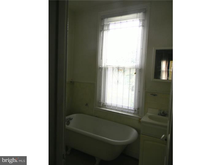 STRAWBERRY MANSION - Residential