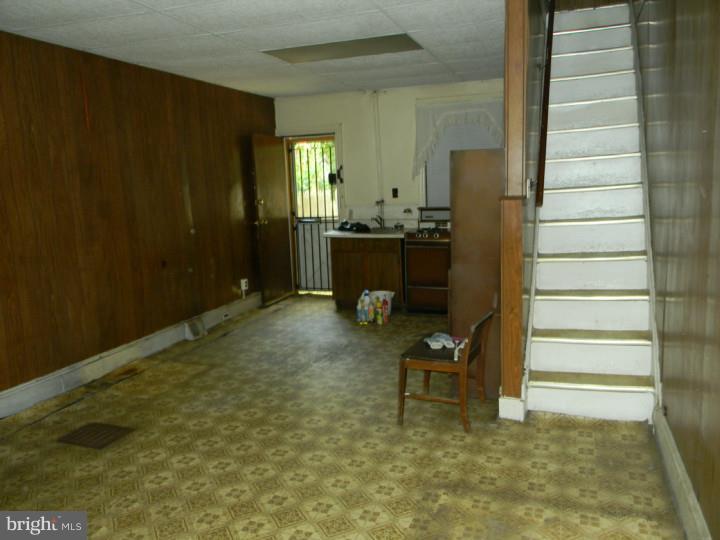 STRAWBERRY MANSION - Residential