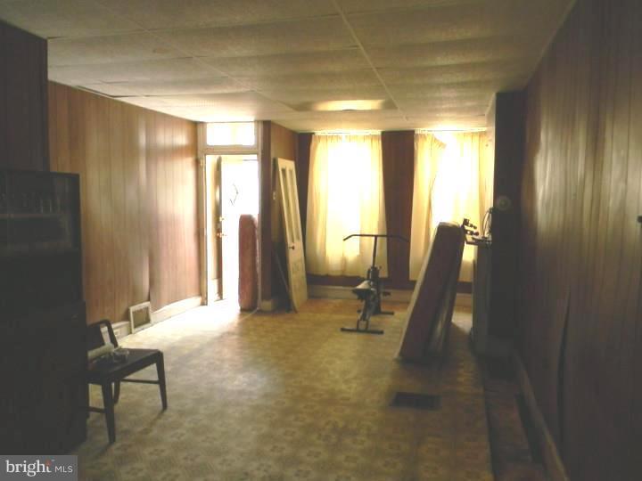 STRAWBERRY MANSION - Residential
