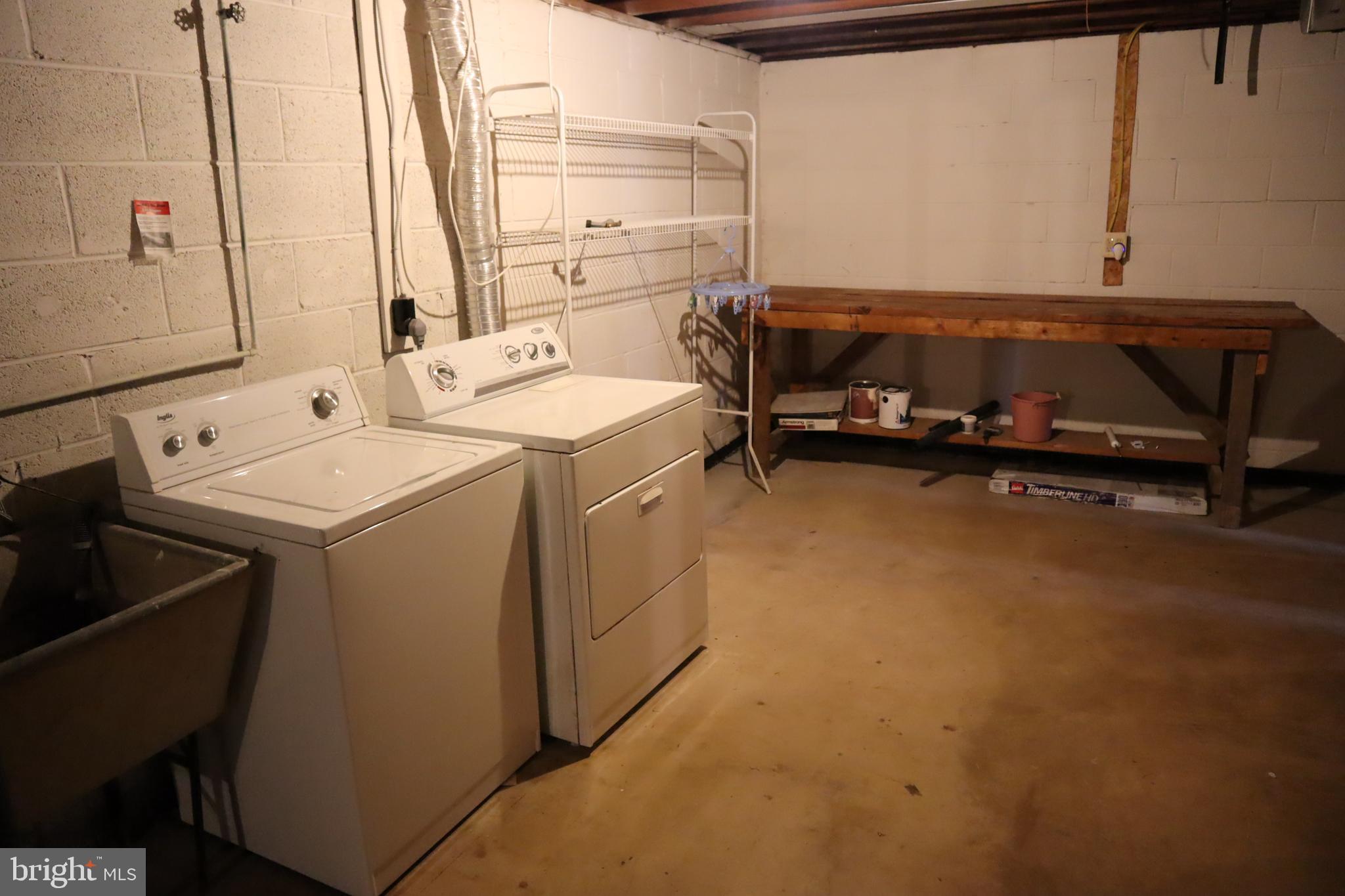 HALPINE VILLAGE - Residential Lease