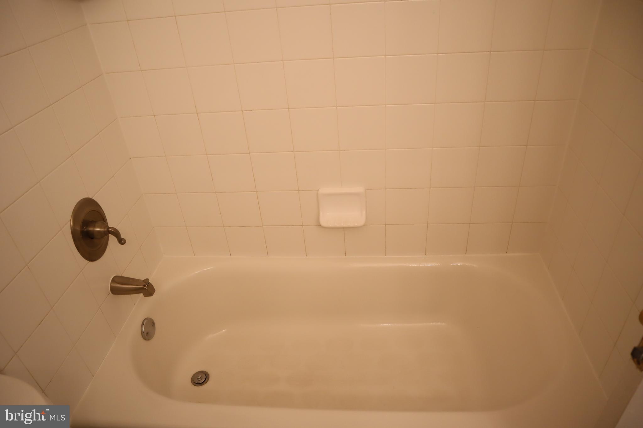 HALPINE VILLAGE - Residential Lease