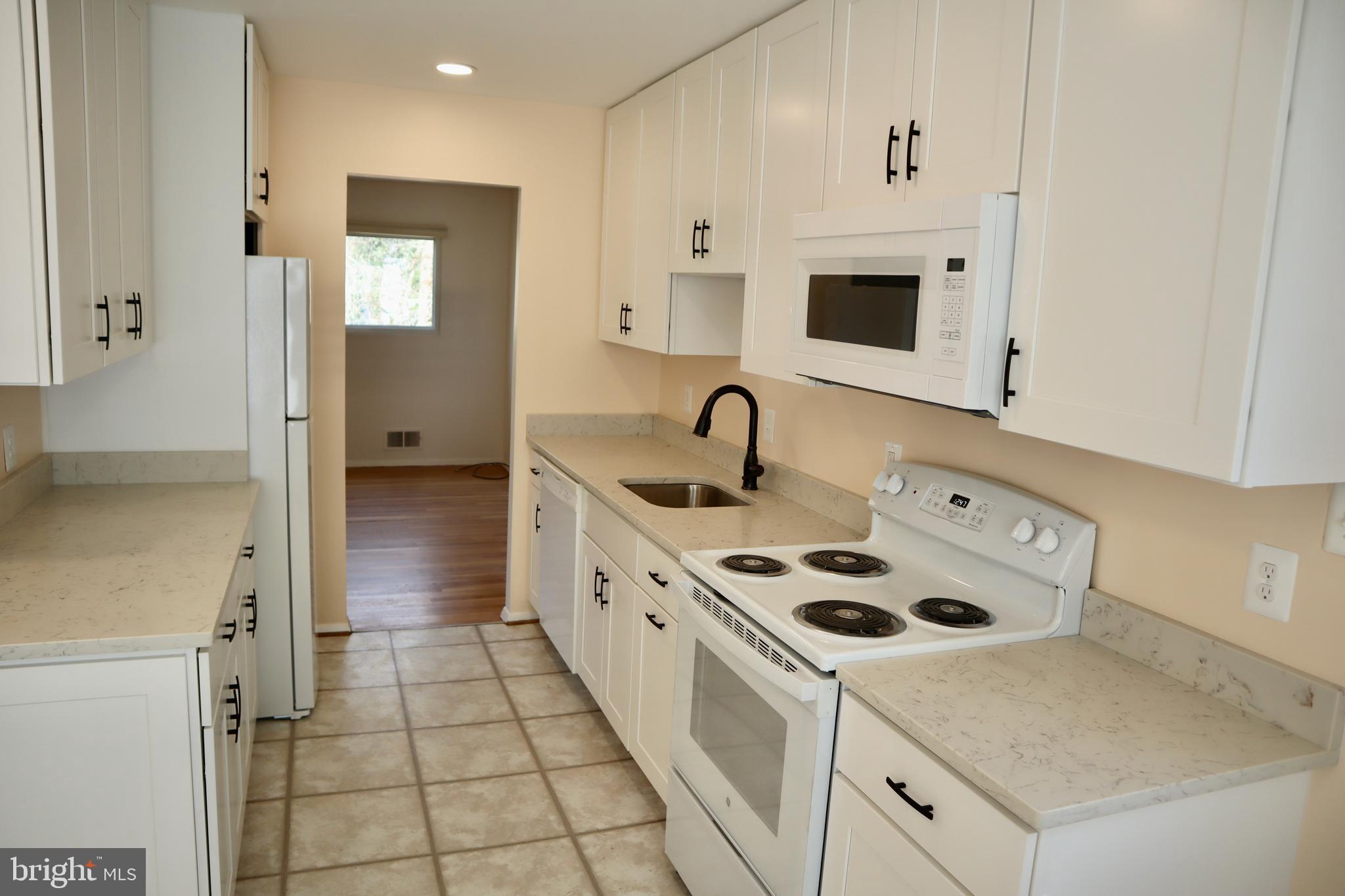 HALPINE VILLAGE - Residential Lease