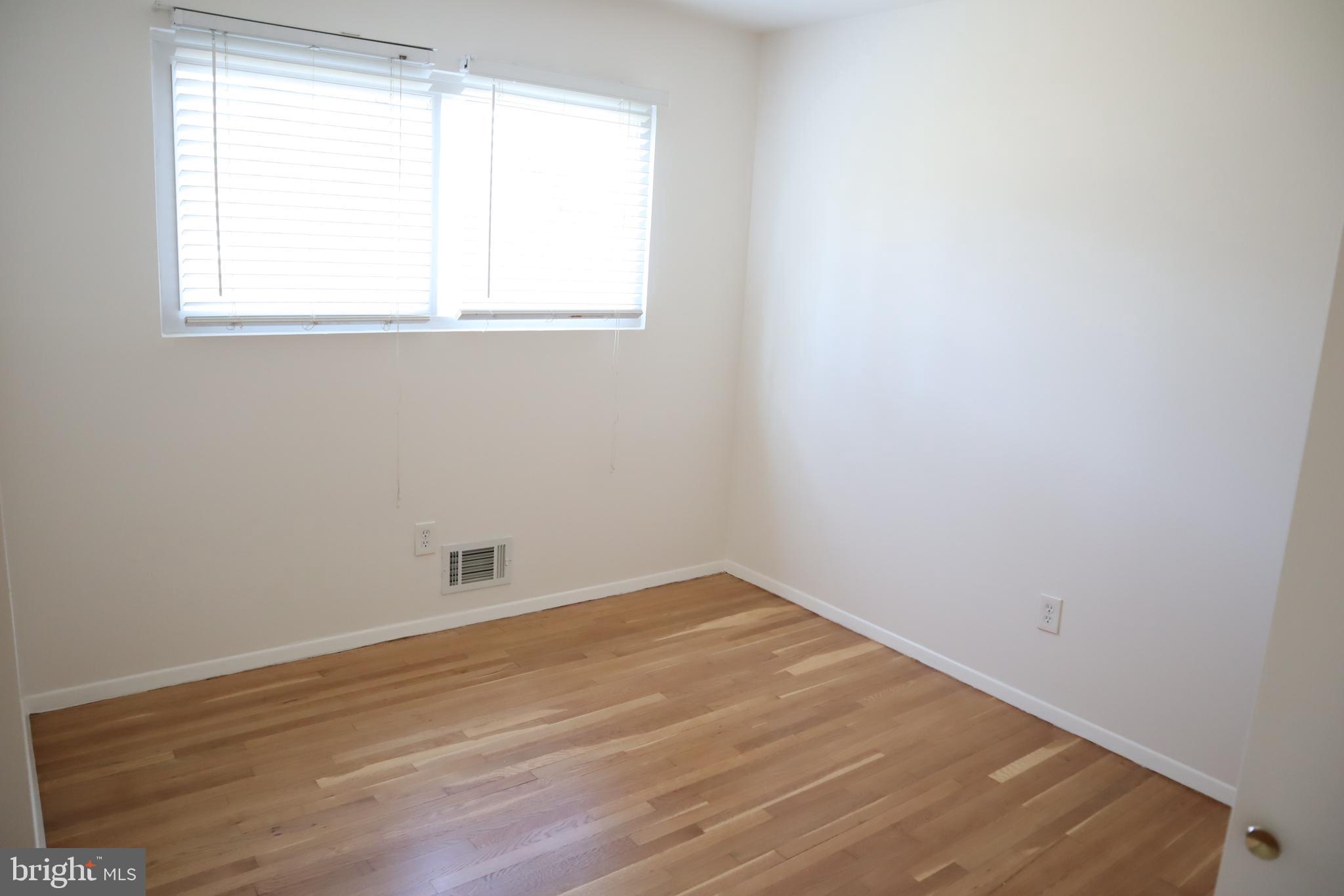 HALPINE VILLAGE - Residential Lease