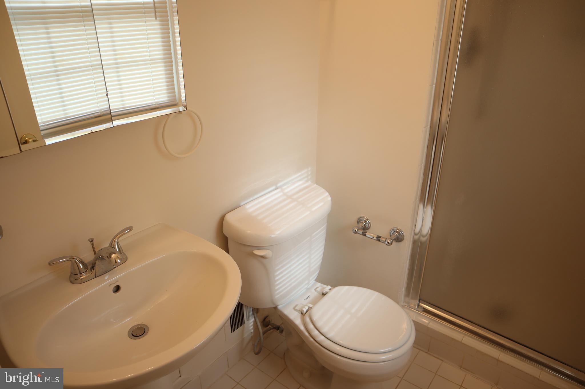 HALPINE VILLAGE - Residential Lease