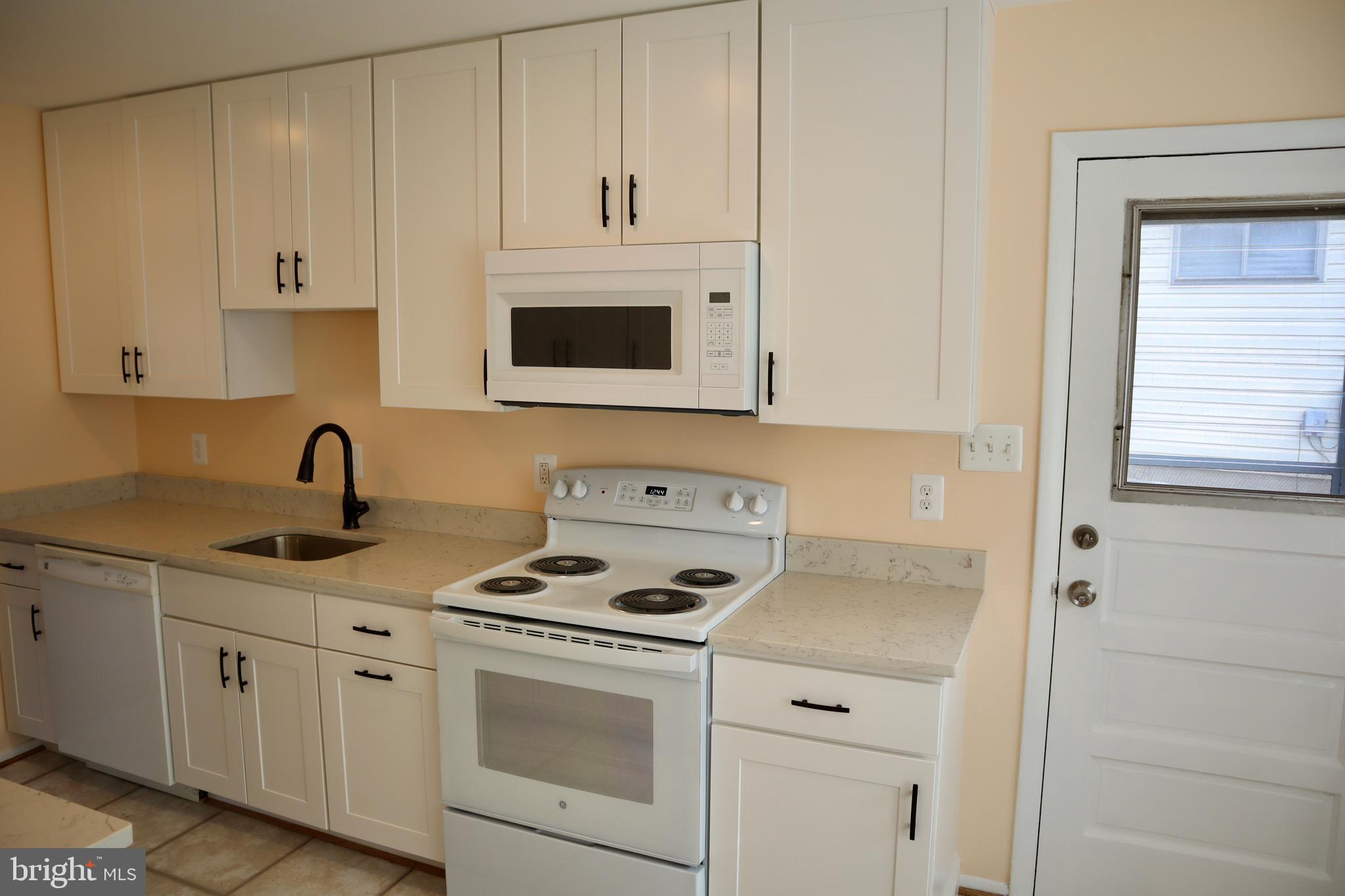 HALPINE VILLAGE - Residential Lease