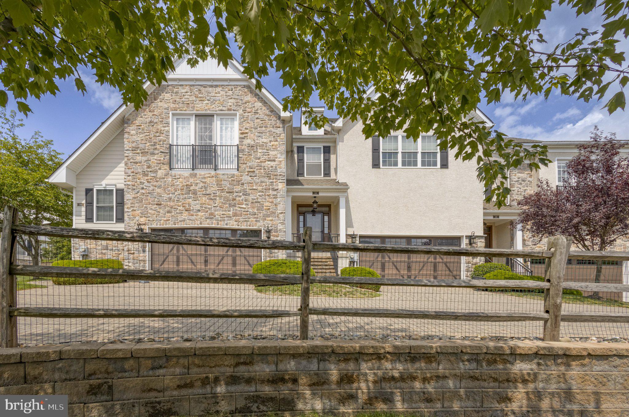 112 WELLINGTON DRIVE