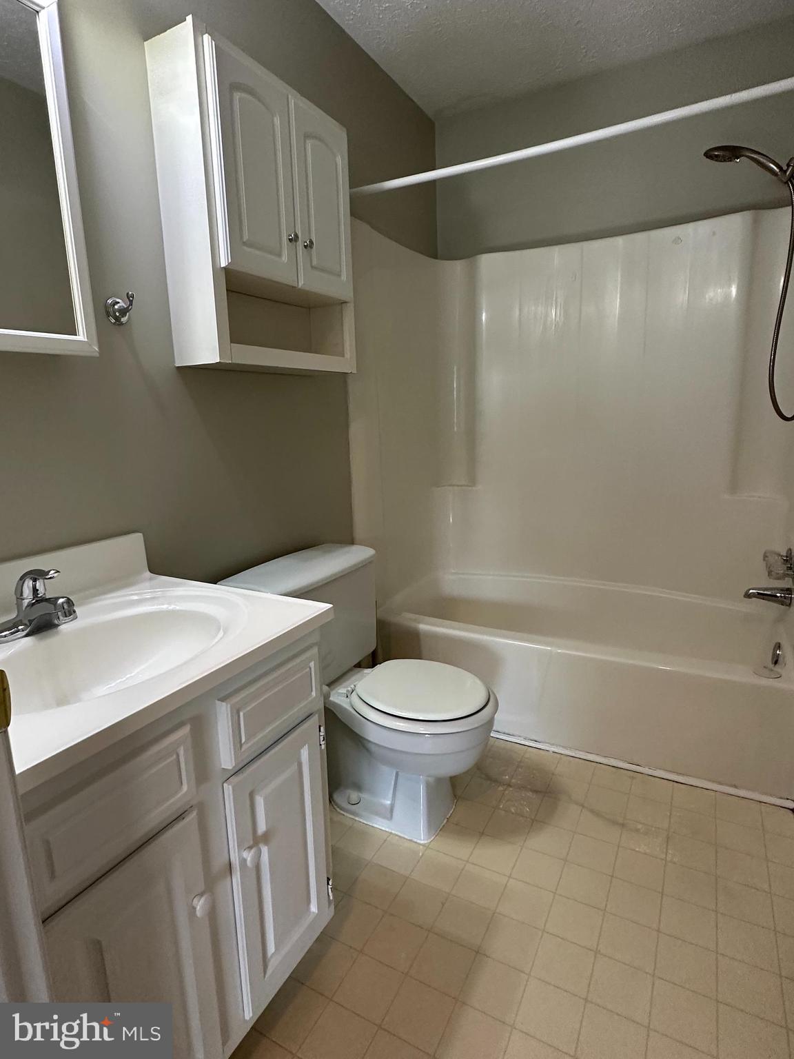 FREDERICKTOWNE TOWNHOUSE - Residential Lease