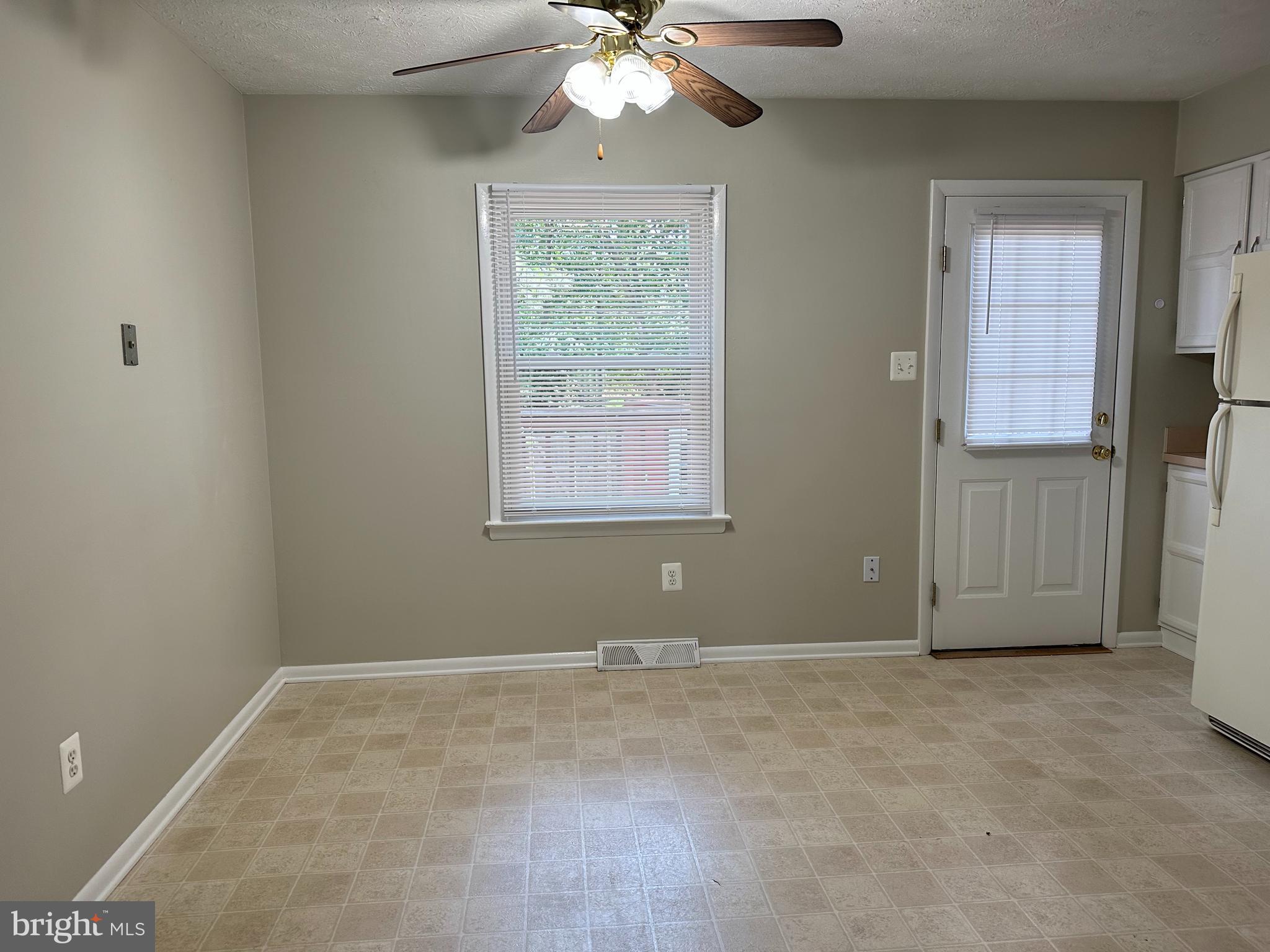 FREDERICKTOWNE TOWNHOUSE - Residential Lease