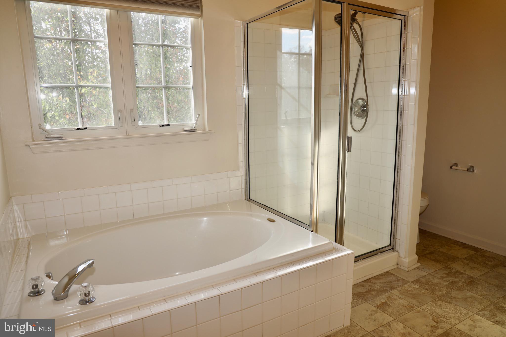 RIVERSIDE STATION - Residential Lease