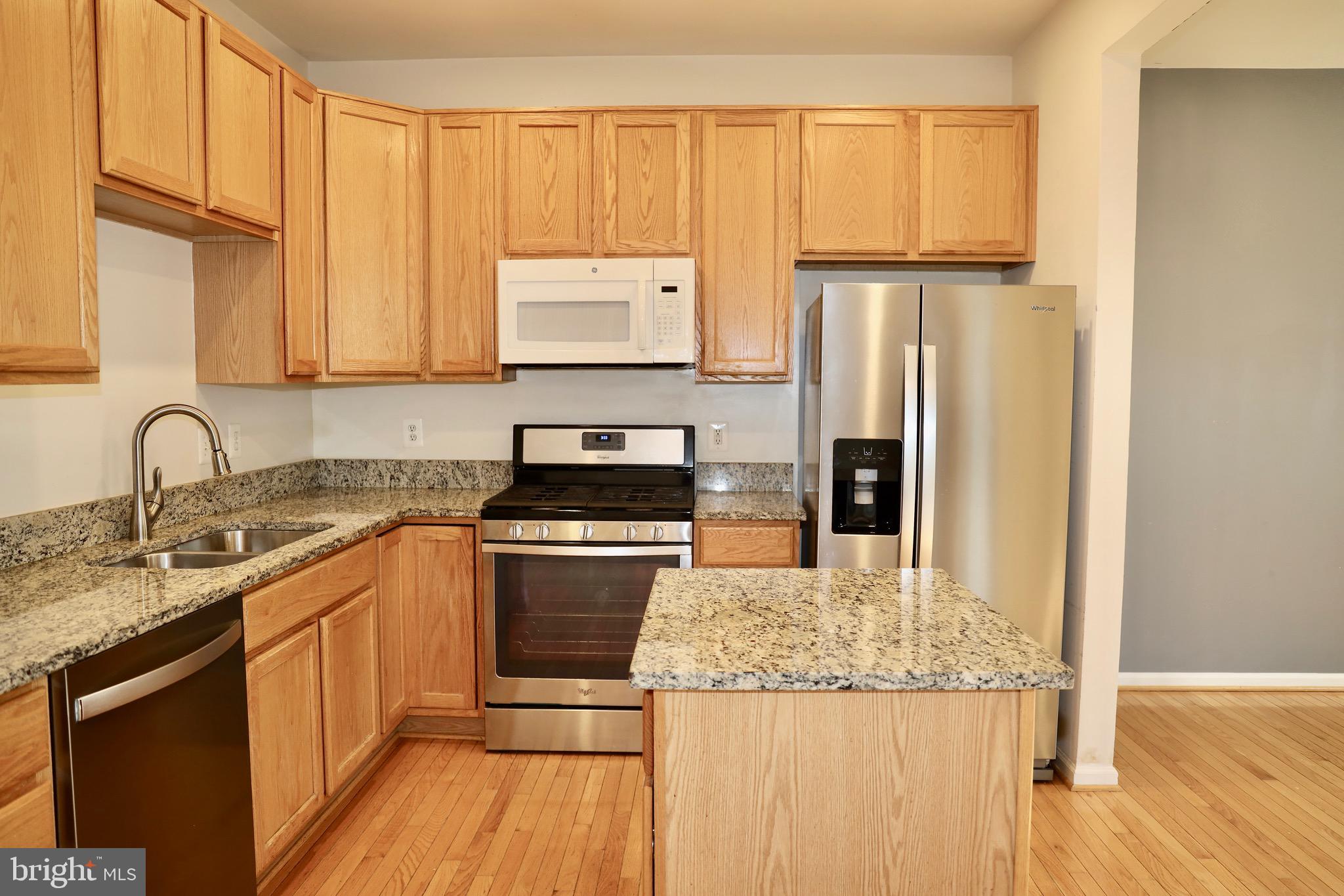 RIVERSIDE STATION - Residential Lease