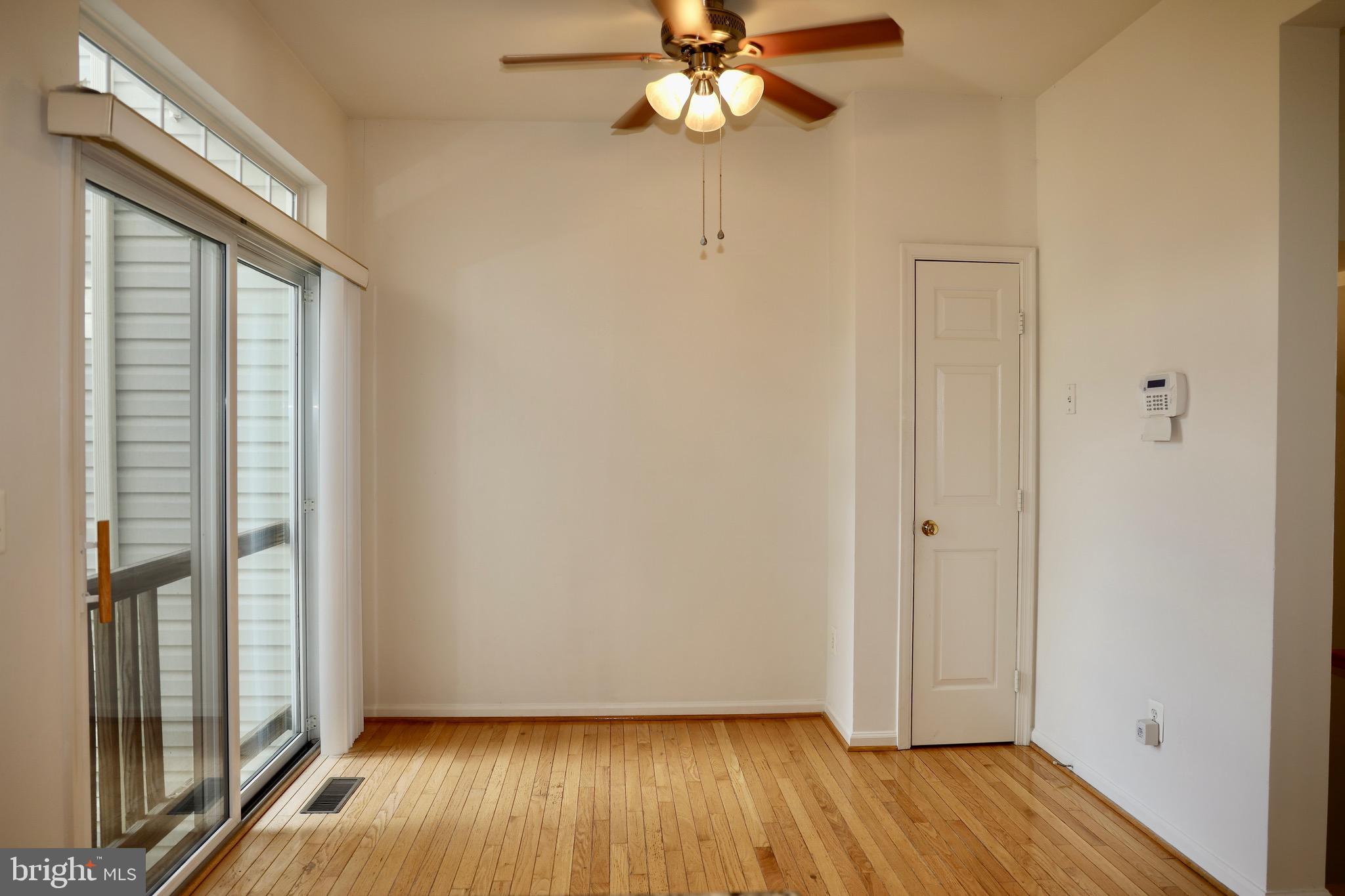 RIVERSIDE STATION - Residential Lease