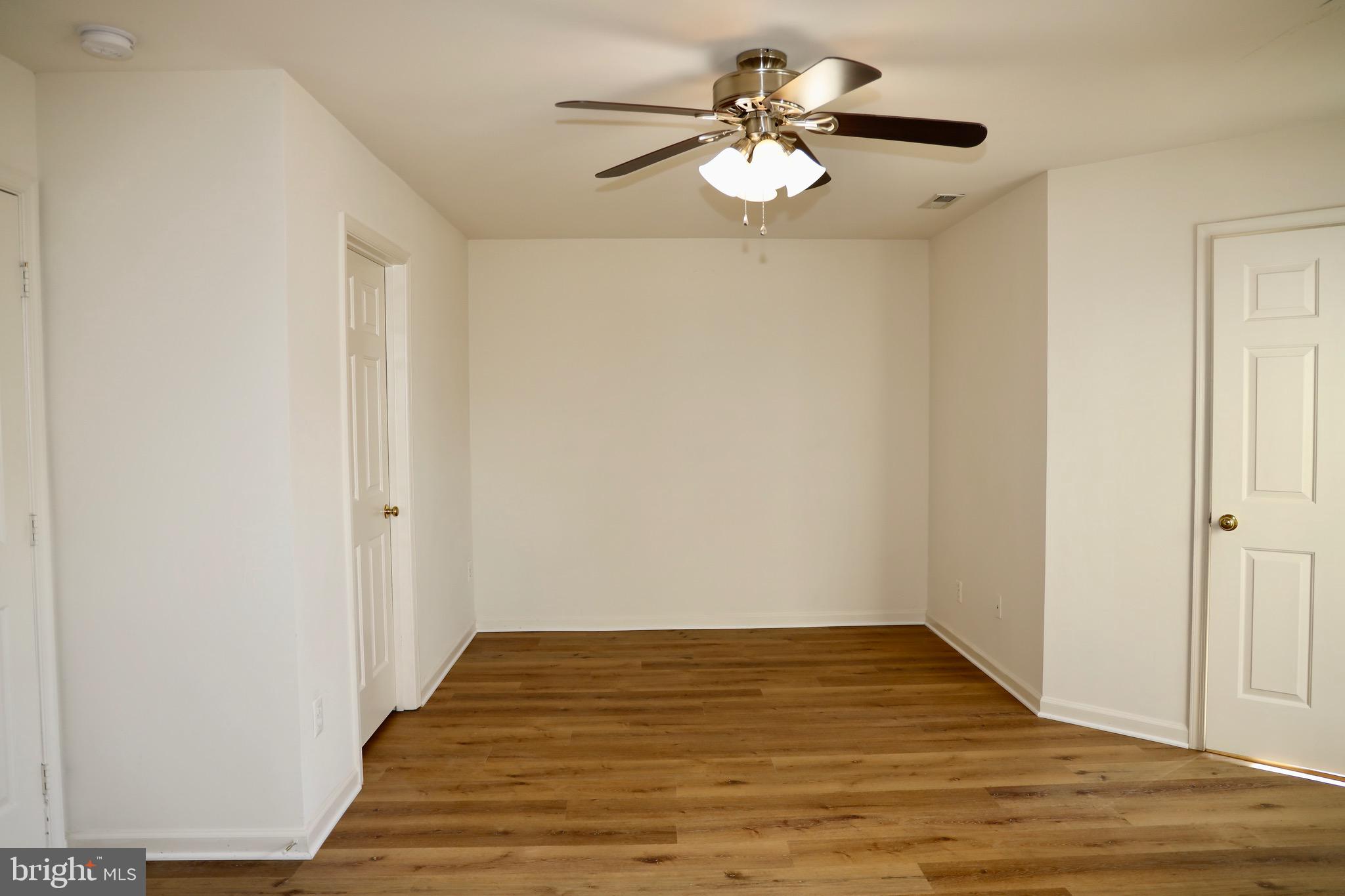 RIVERSIDE STATION - Residential Lease