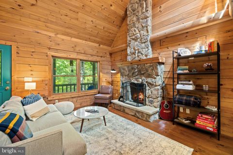 47 GORE ROAD CASTLETON VA 22716
