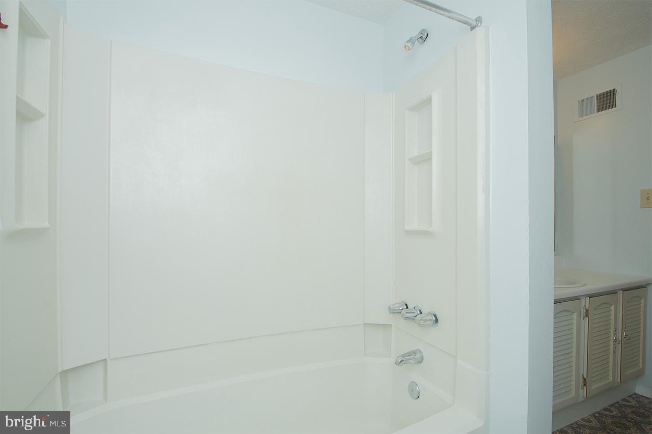 MILL CREEK SOUTH - Residential