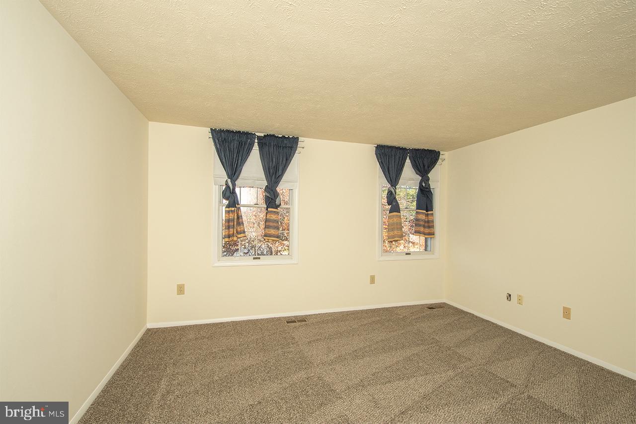 MILL CREEK SOUTH - Residential