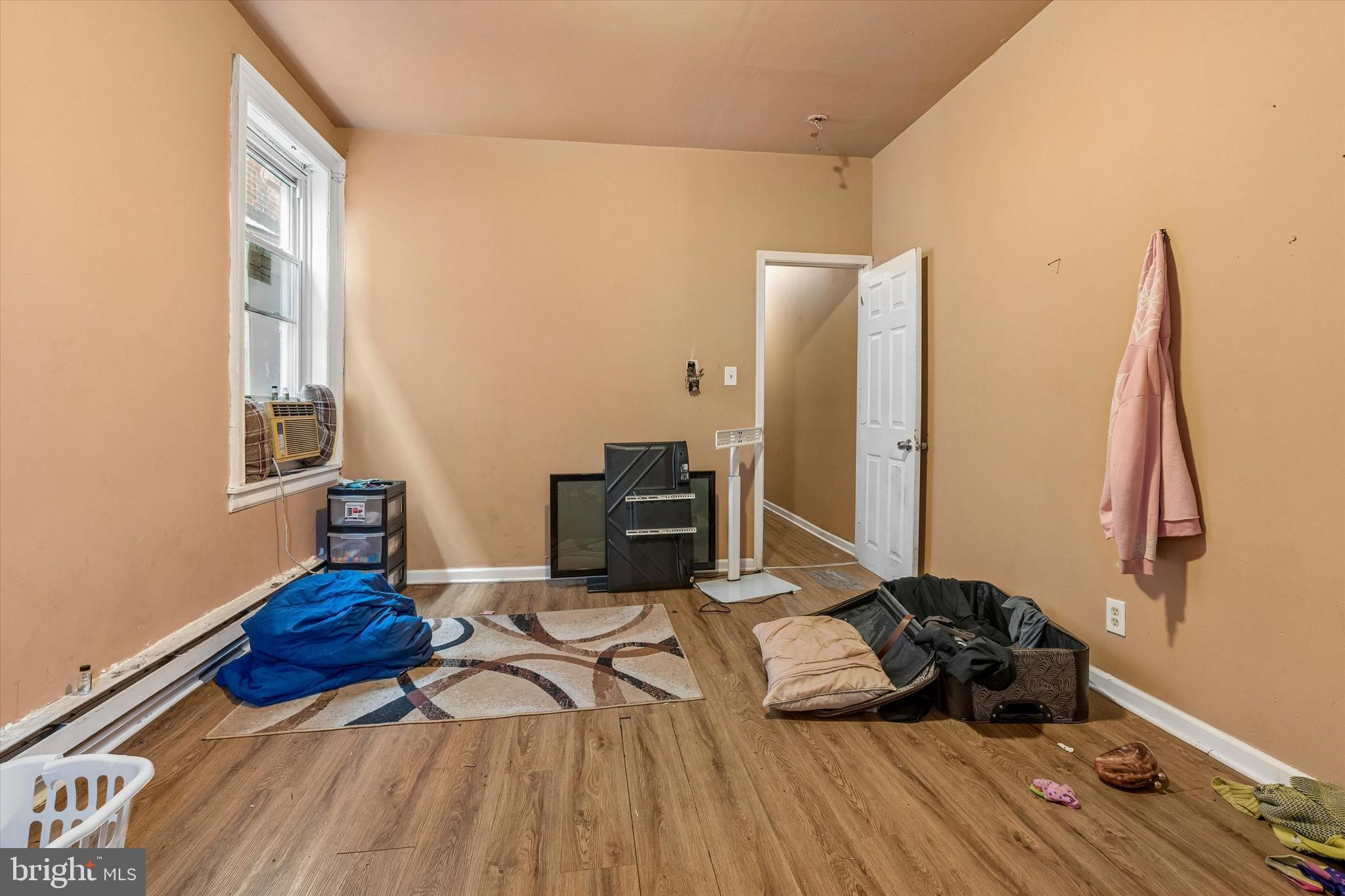 HUNTING PARK - Residential Income