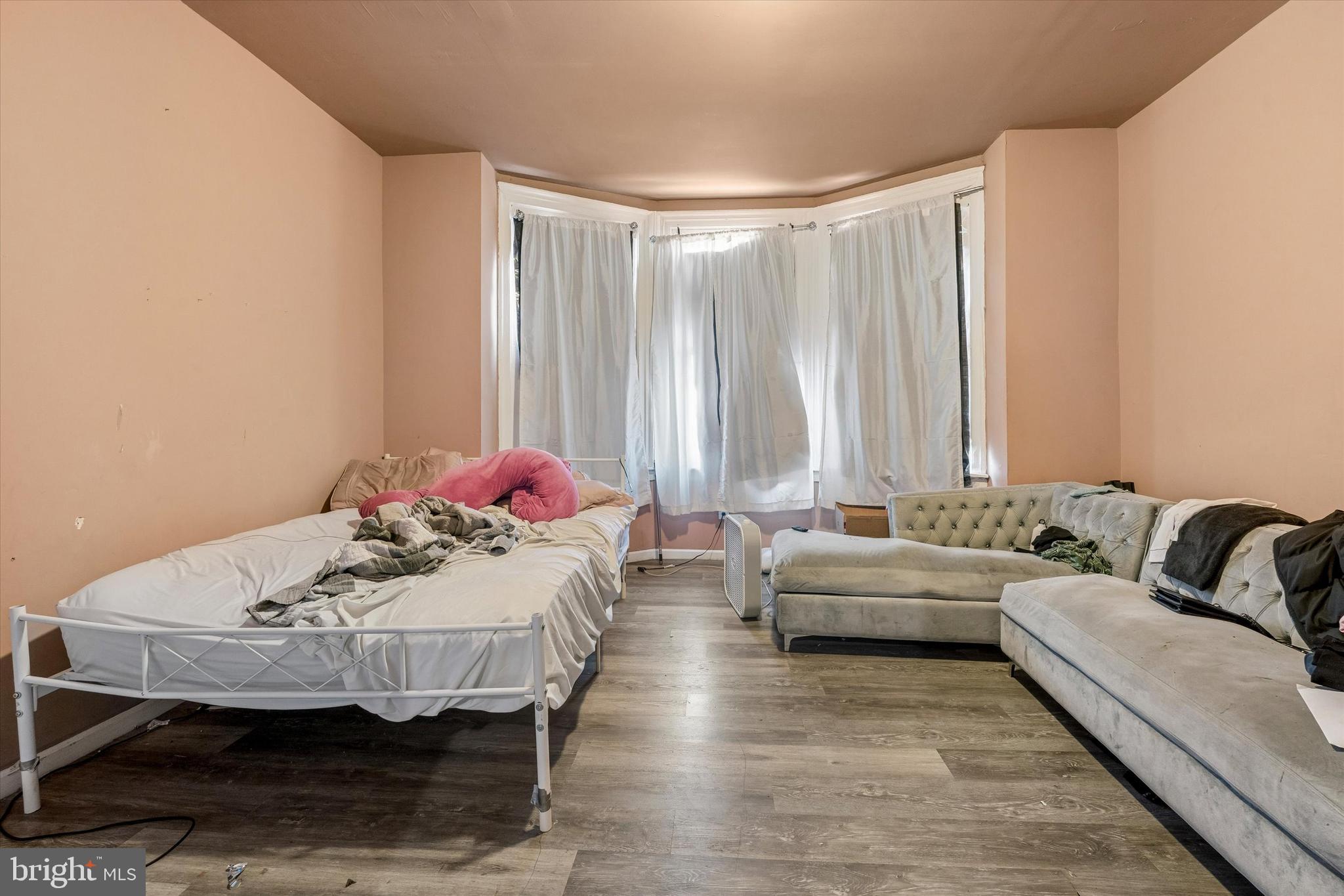 HUNTING PARK - Residential Income