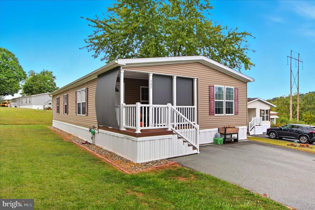 Photo of 327 Robin Drive, RED LION, PA 17356 (MLS # PAYK2089778)