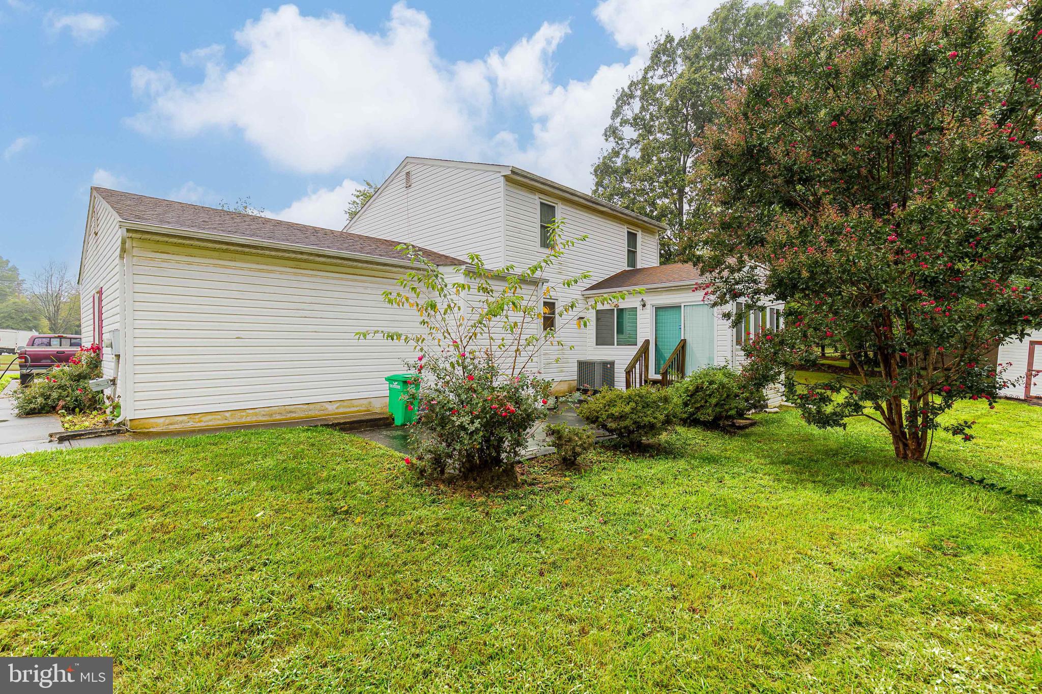 FARMINGTON ROAD ESTATES - Residential