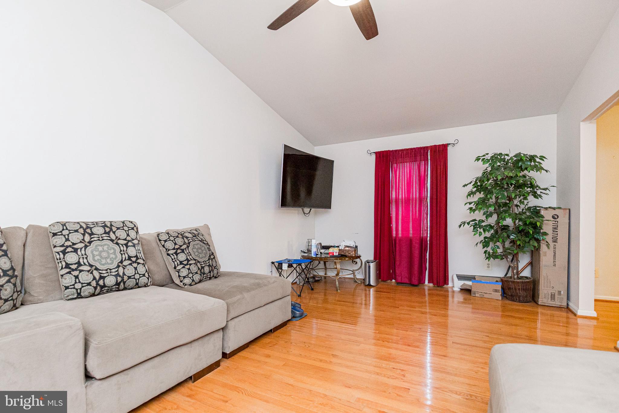 FARMINGTON ROAD ESTATES - Residential