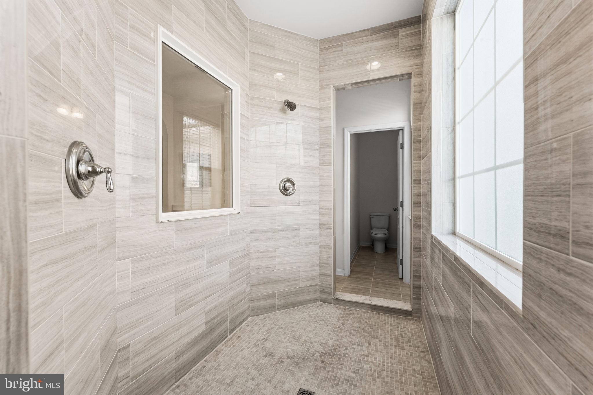 HOLMEHURST - Residential