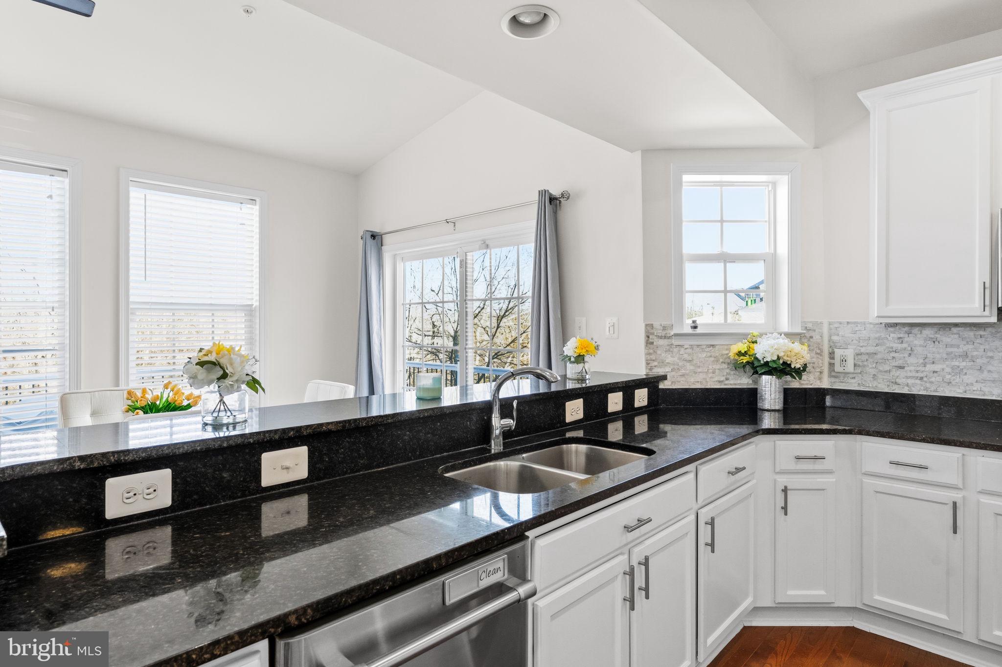 HOLMEHURST - Residential